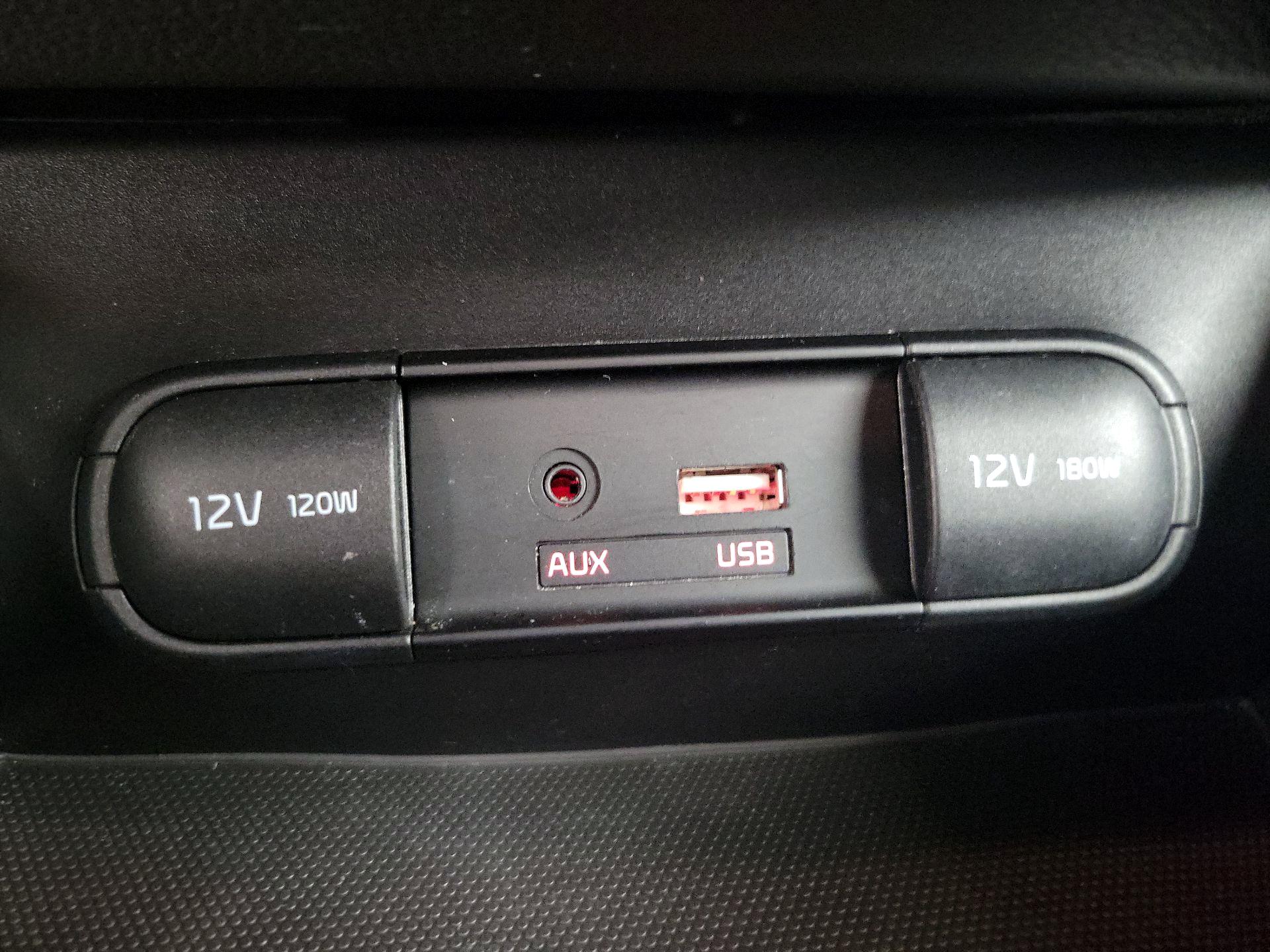 Thumbnail: 2016 Kia Soul - 18