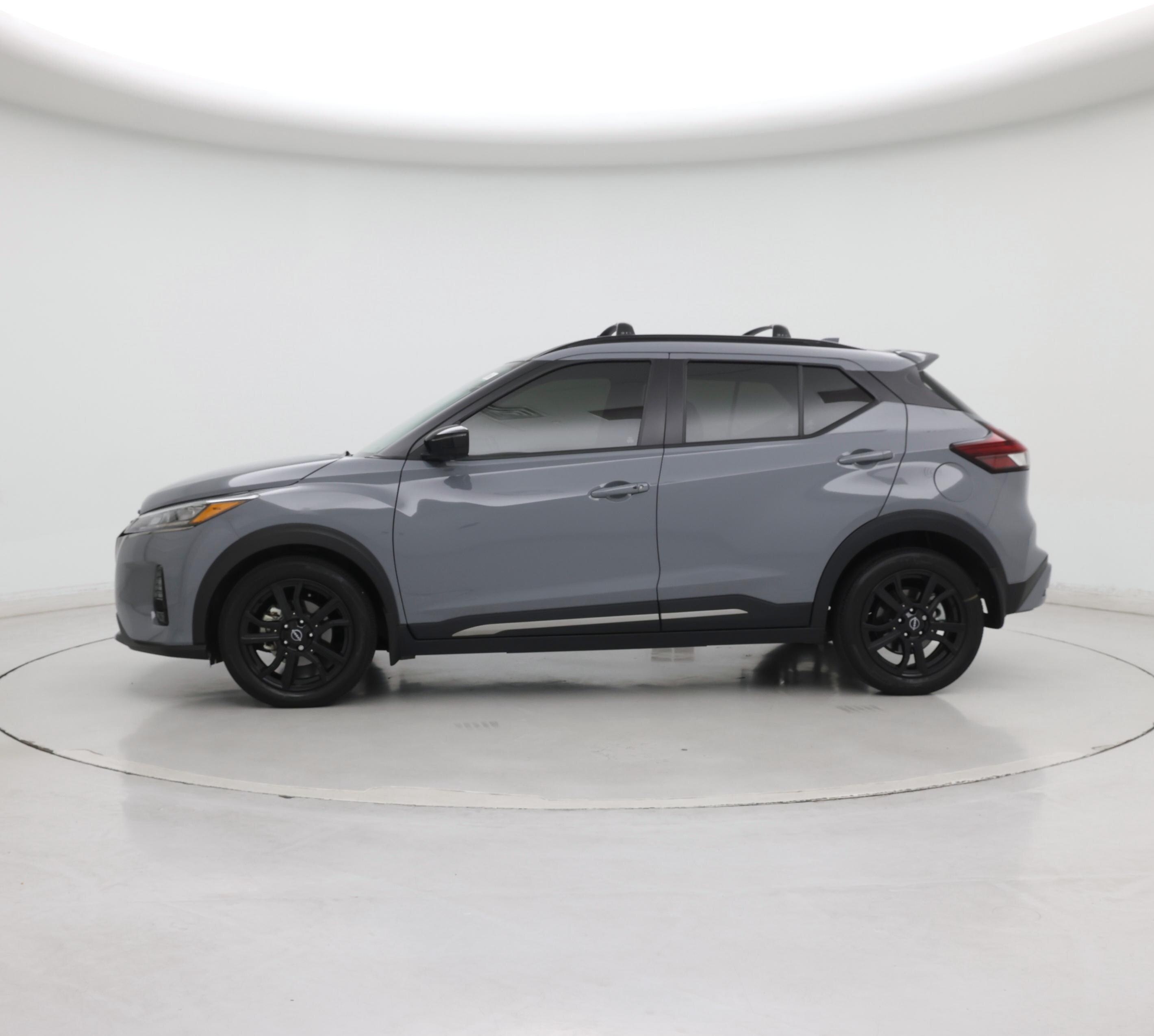 Thumbnail: 2023 Nissan Kicks - 3