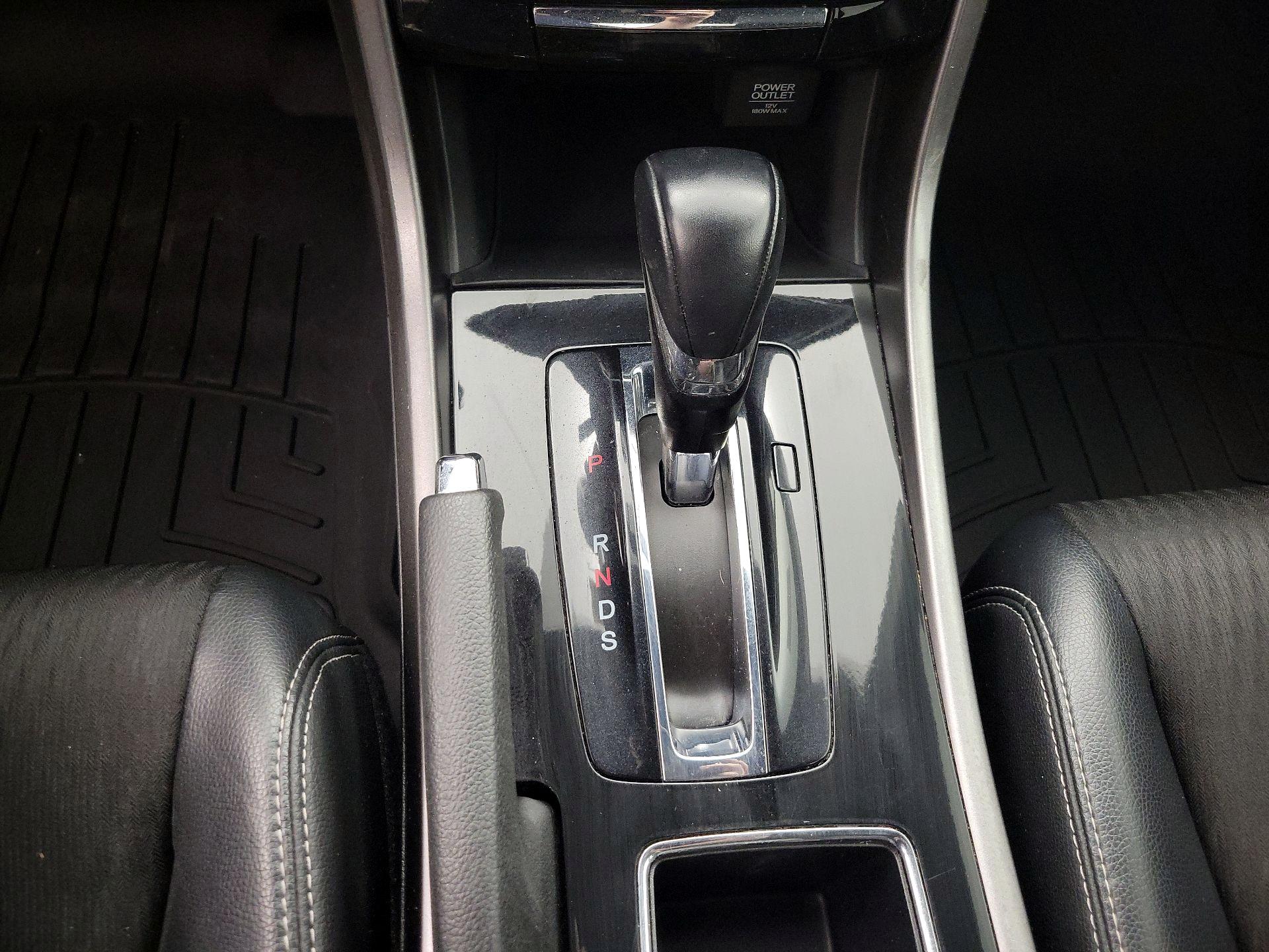 Thumbnail: 2017 Honda Accord - 17