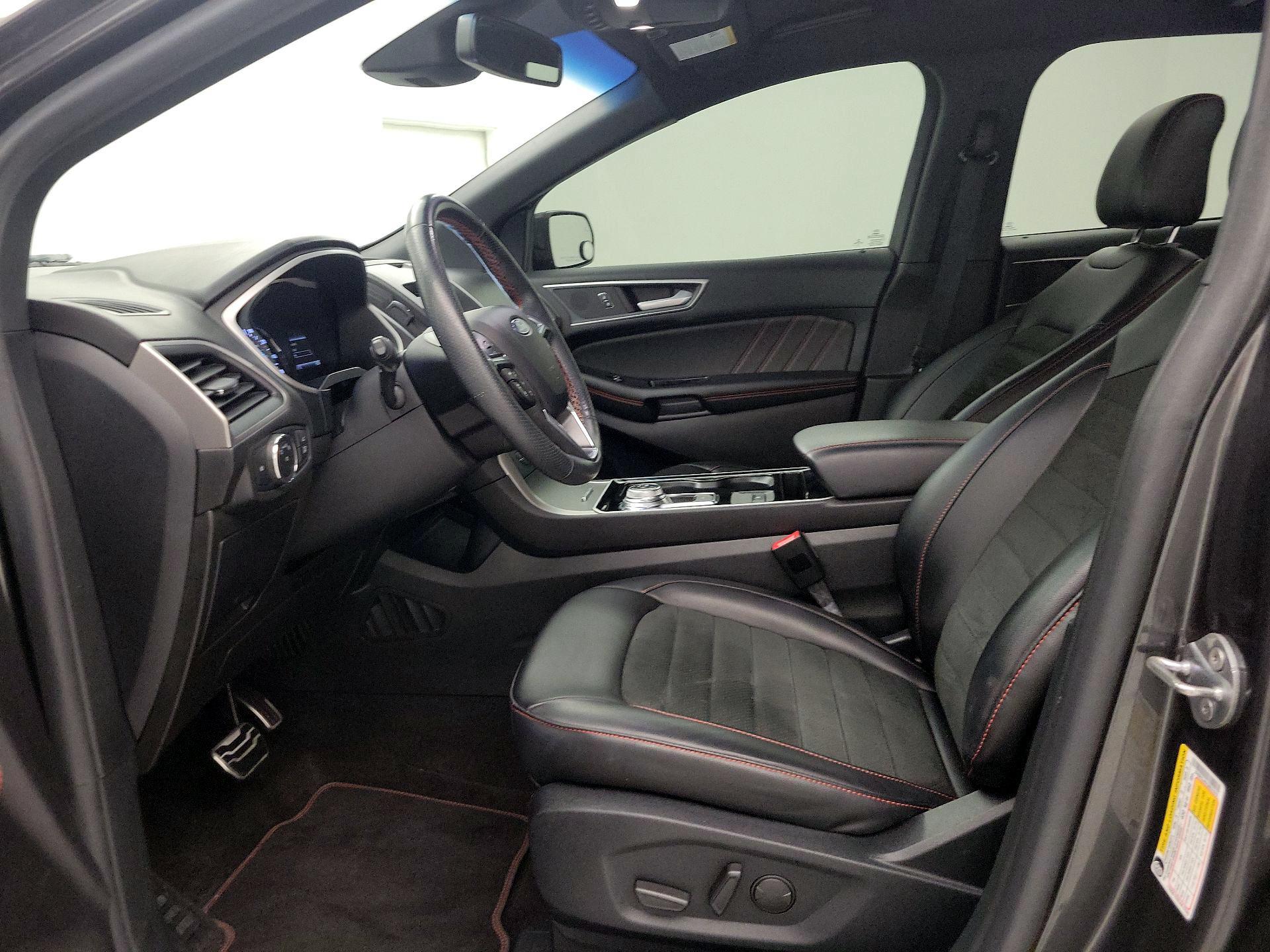 Thumbnail: 2020 Ford Edge - 11