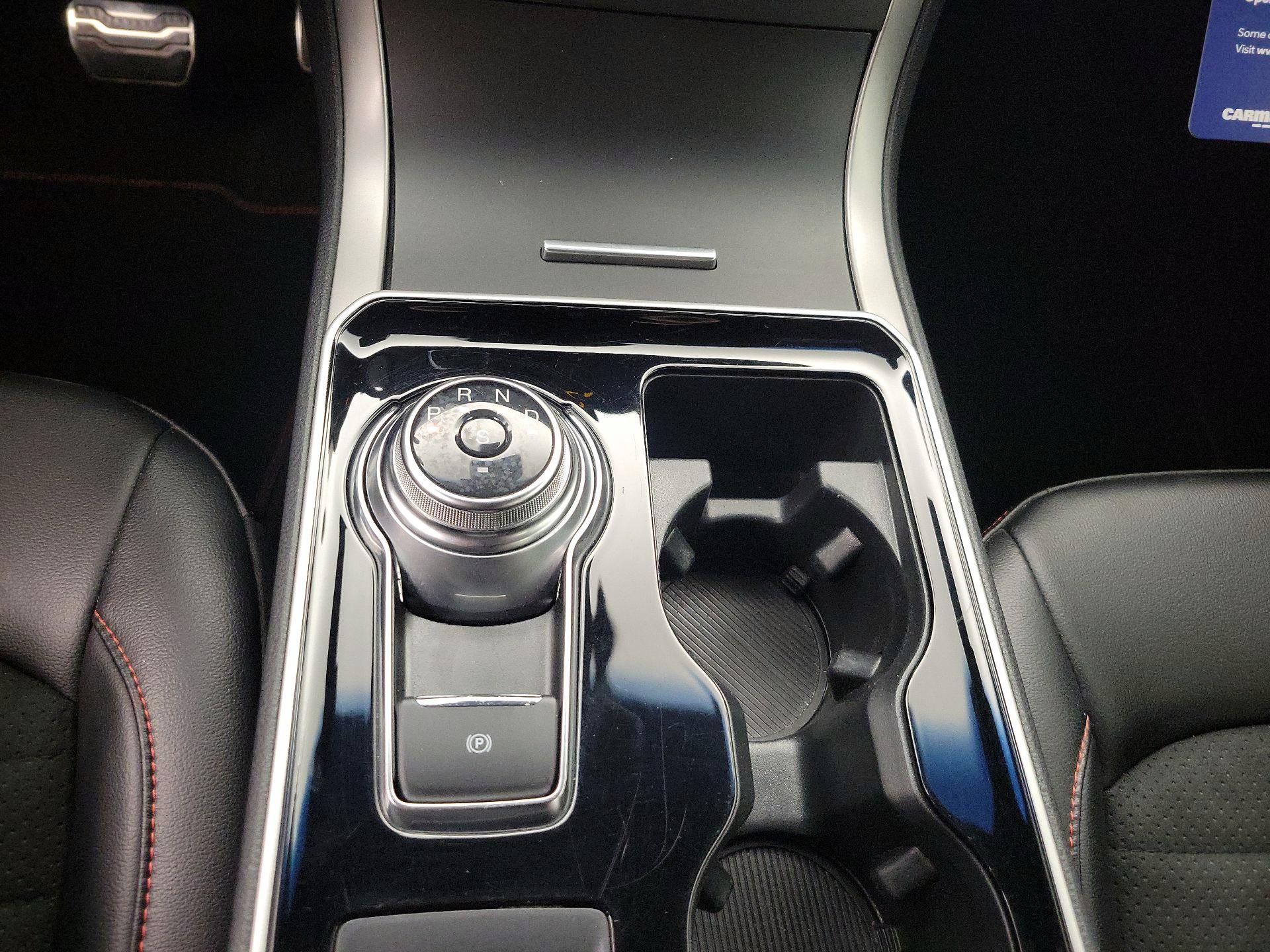 Thumbnail: 2020 Ford Edge - 18