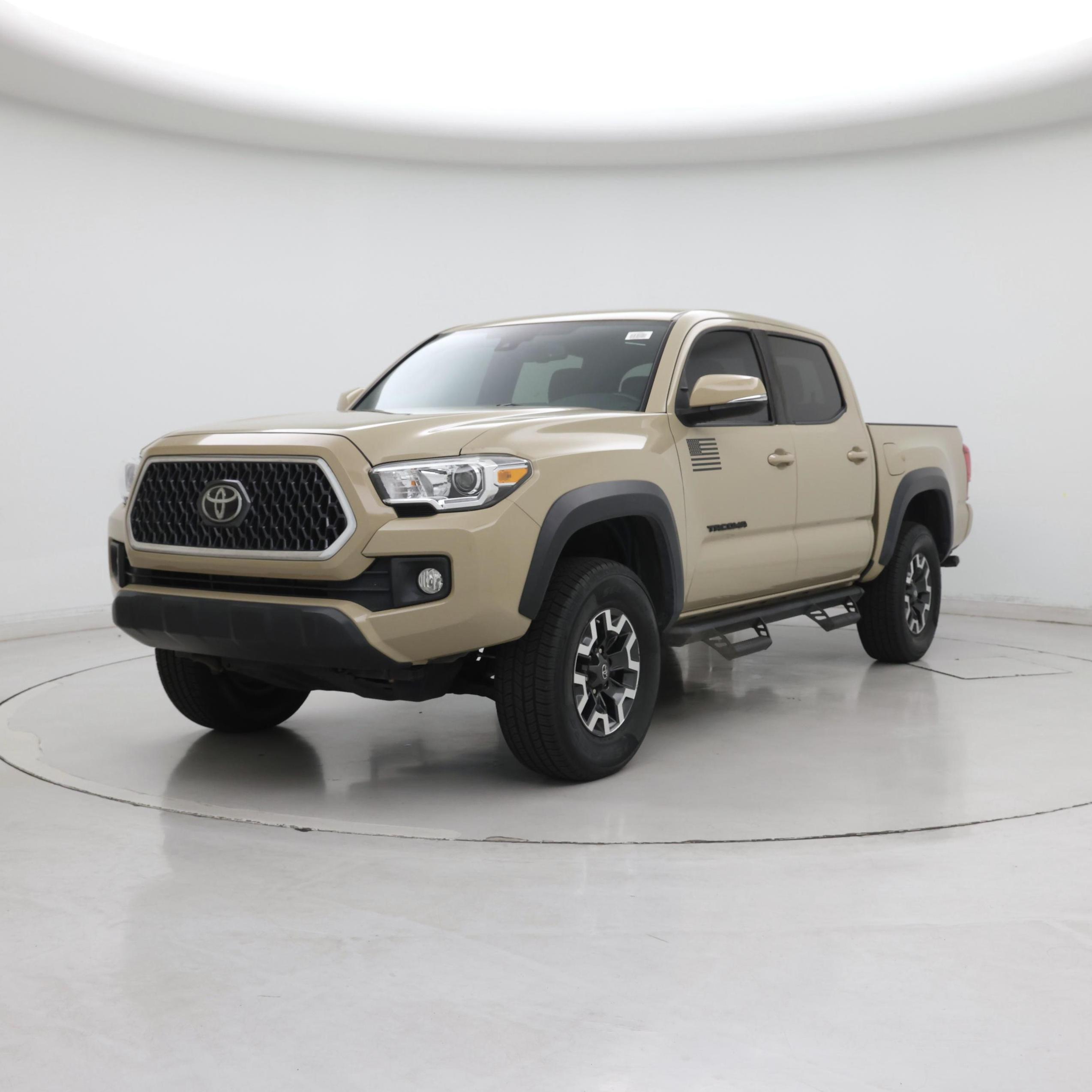 Thumbnail: 2019 Toyota Tacoma - 4