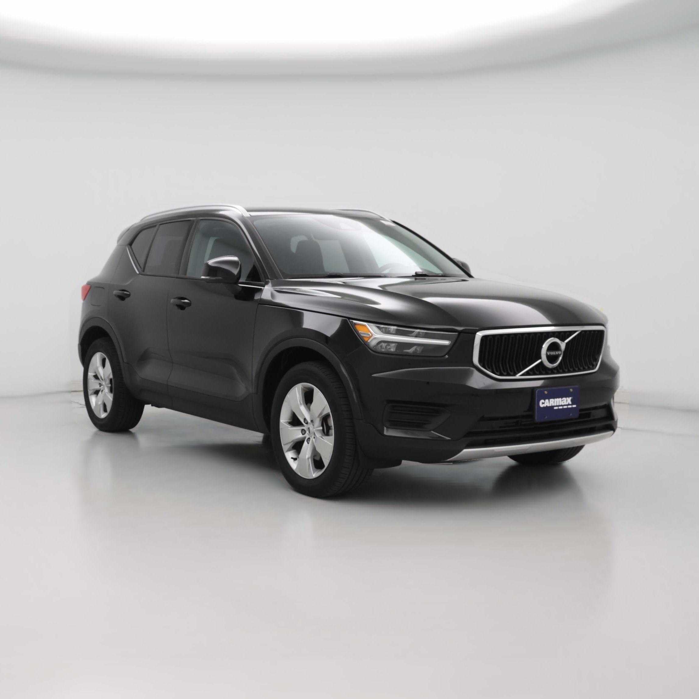 Thumbnail: 2022 Volvo XC40 - 1