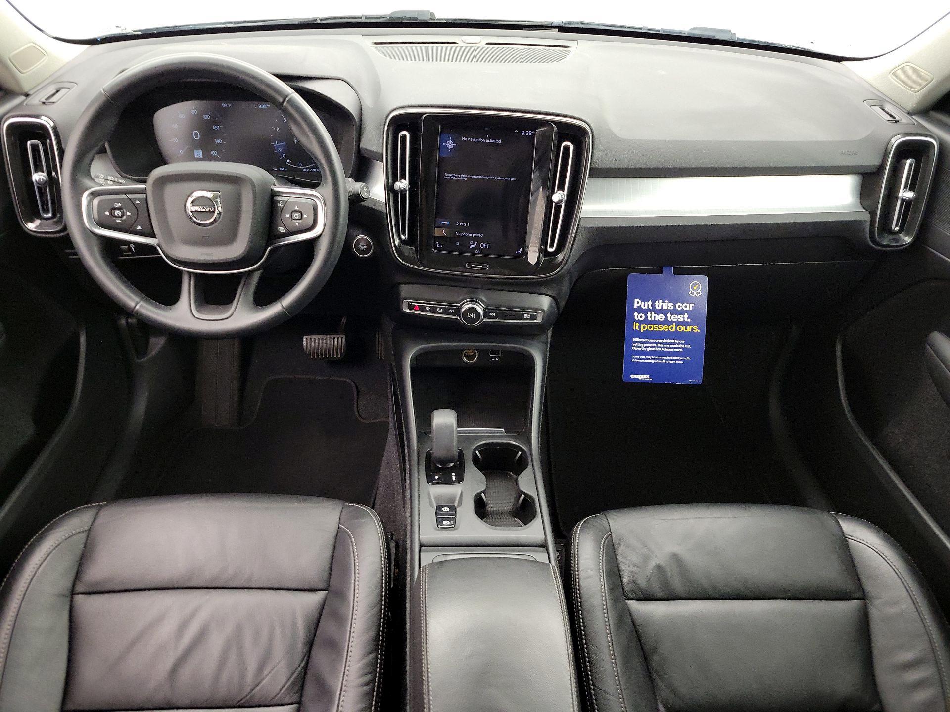 Thumbnail: 2022 Volvo XC40 - 9