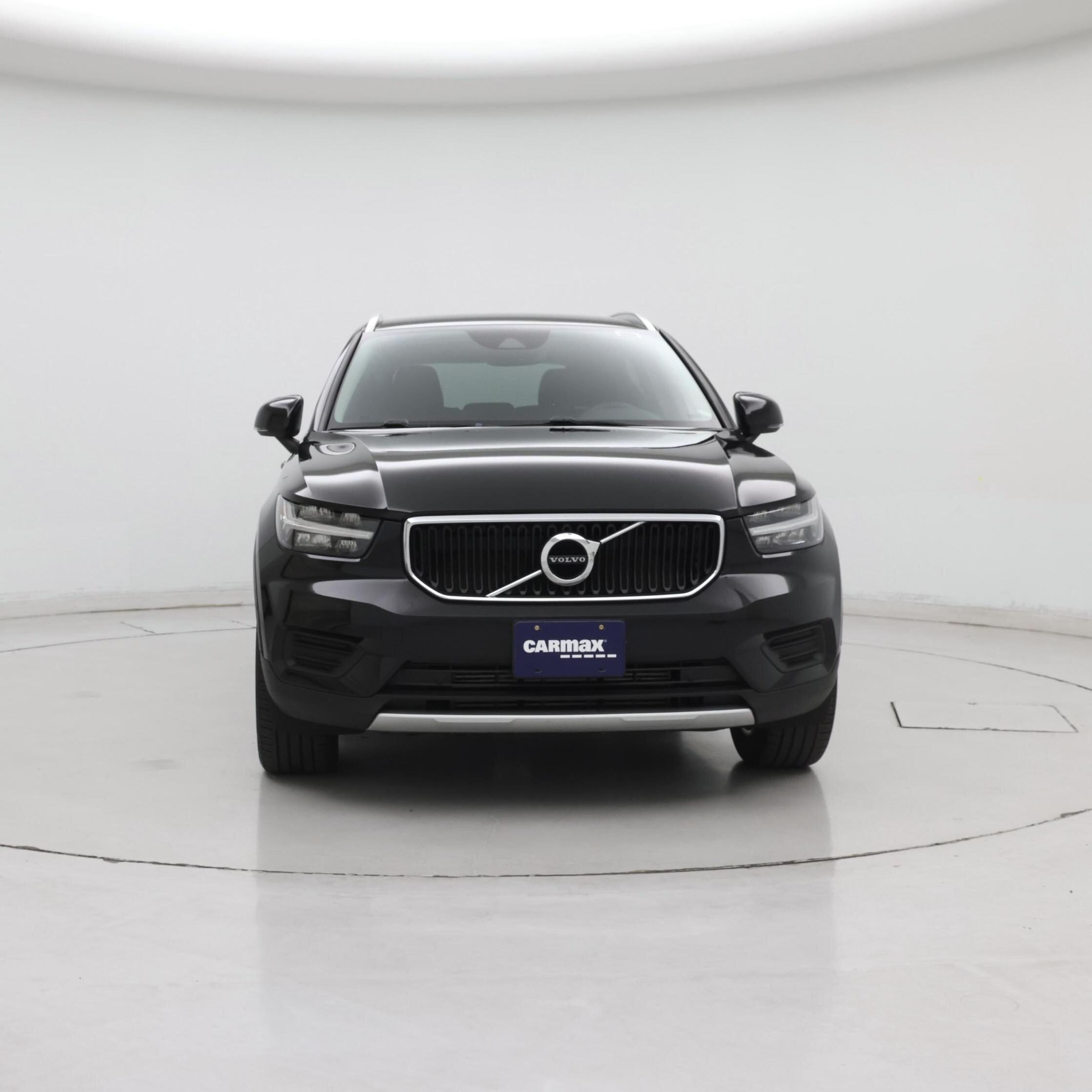 Thumbnail: 2022 Volvo XC40 - 5