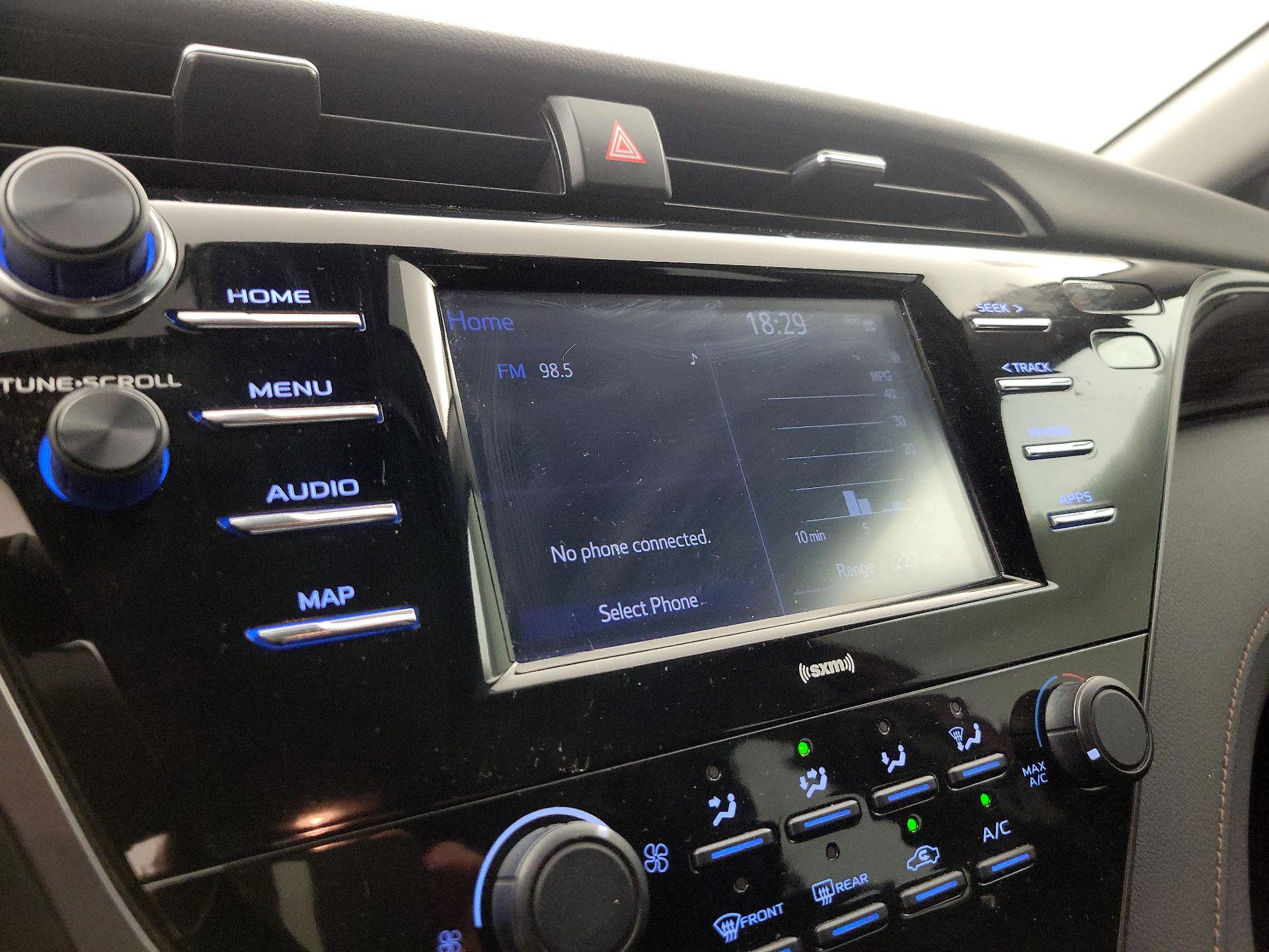 Thumbnail: 2020 Toyota Camry - 15