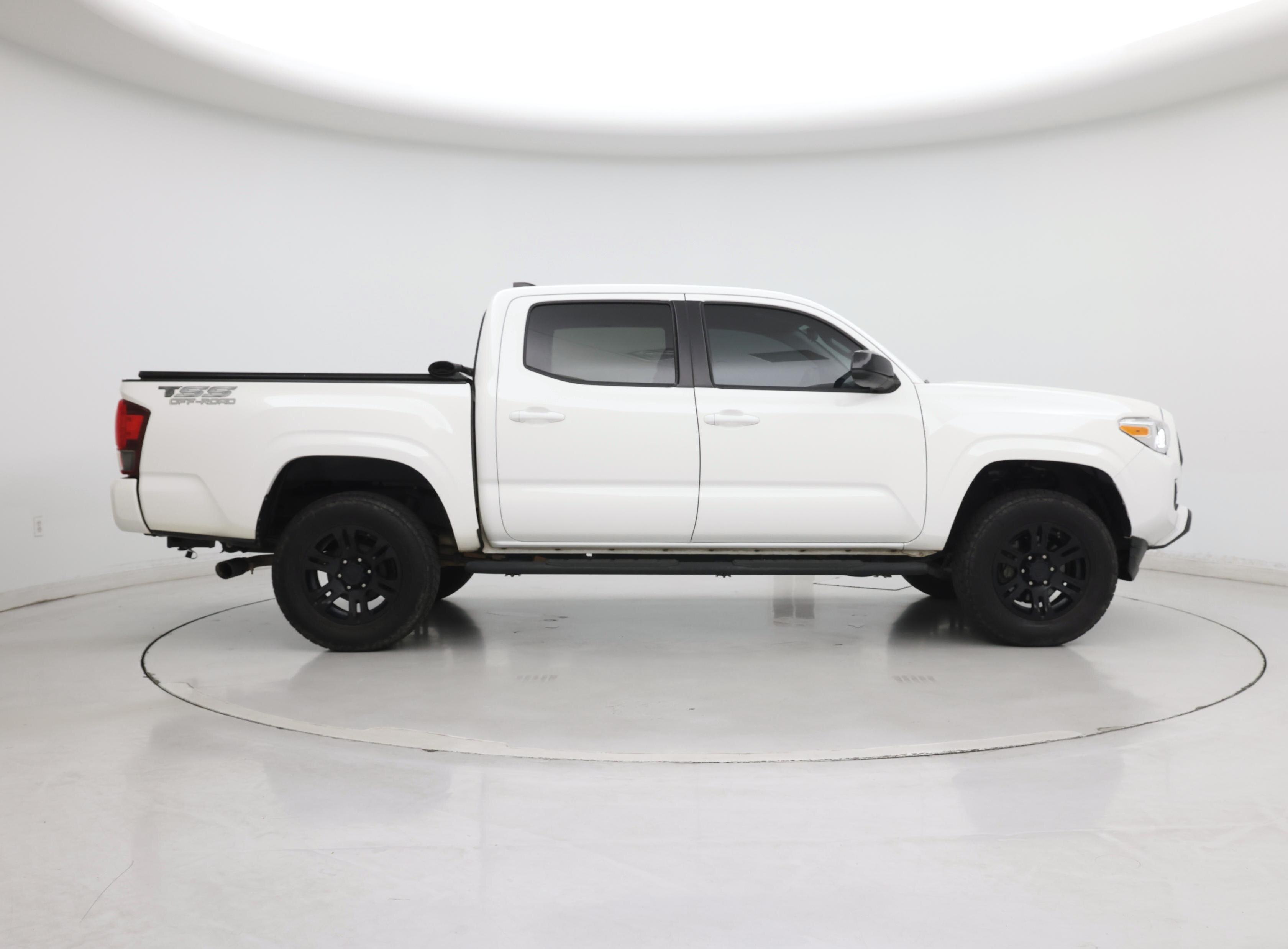 Thumbnail: 2021 Toyota Tacoma - 7