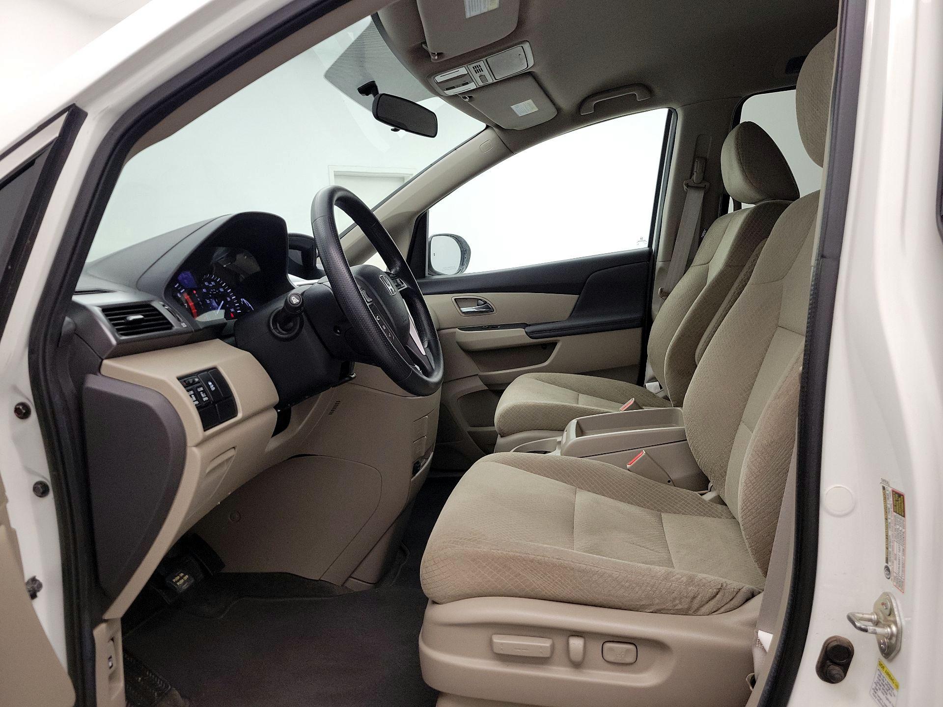 Thumbnail: 2014 Honda Odyssey - 11