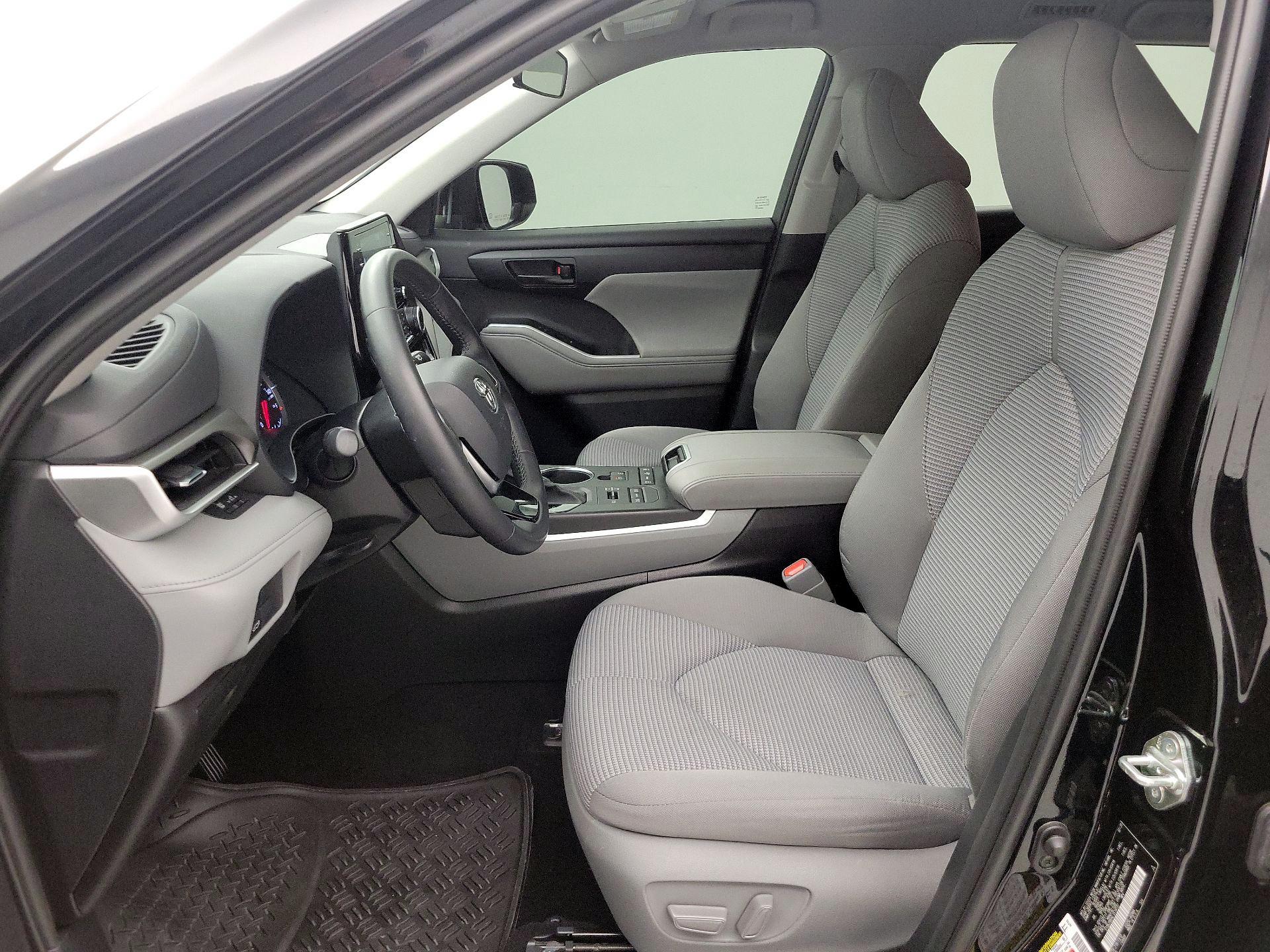 Thumbnail: 2020 Toyota Highlander - 11