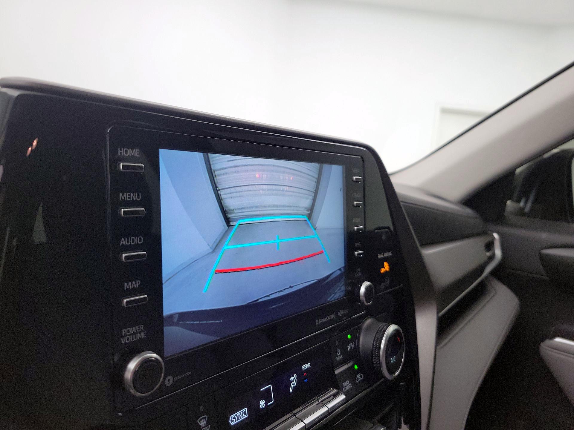 Thumbnail: 2020 Toyota Highlander - 14