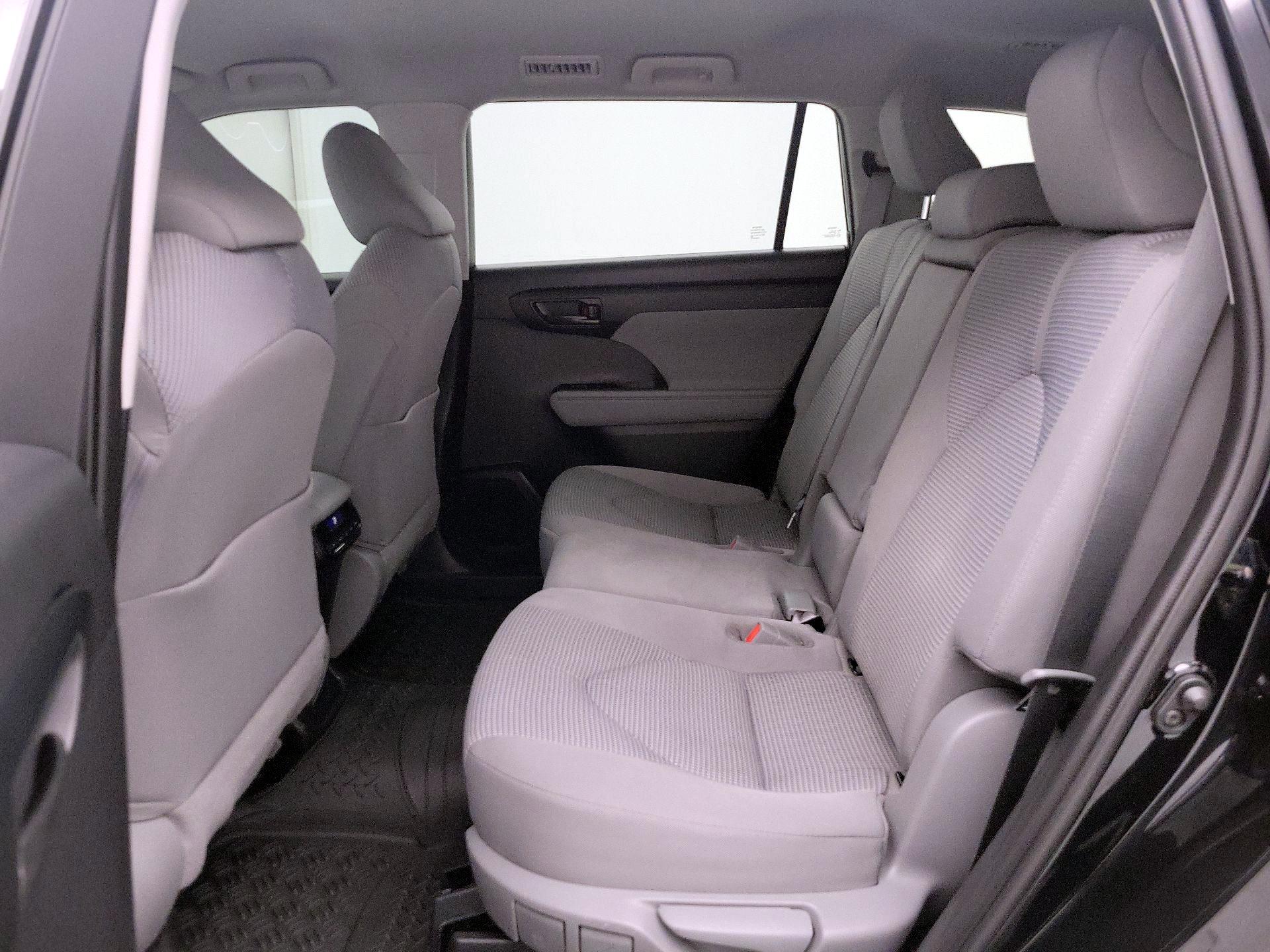 Thumbnail: 2020 Toyota Highlander - 19