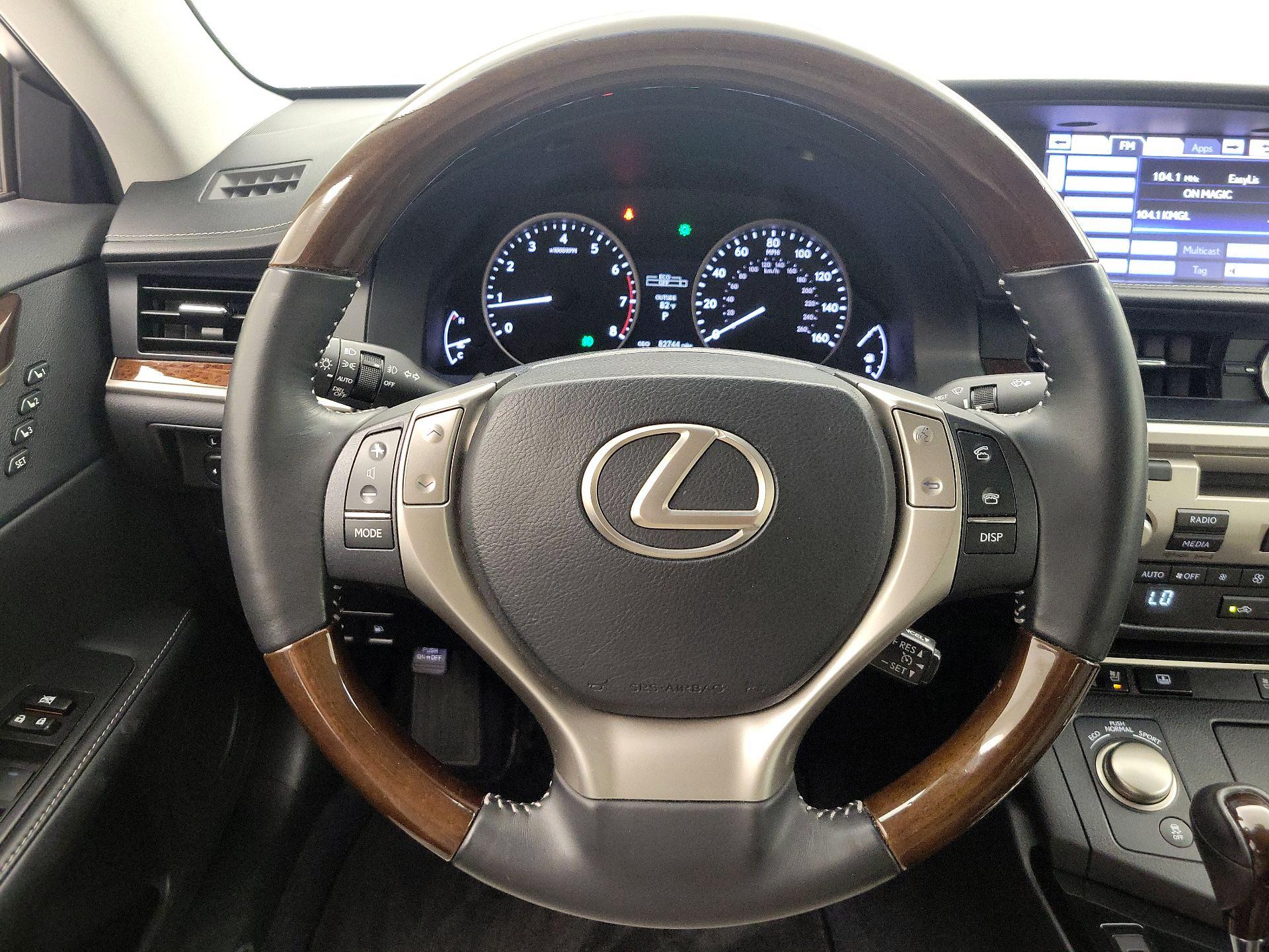 Thumbnail: 2014 Lexus ES - 10