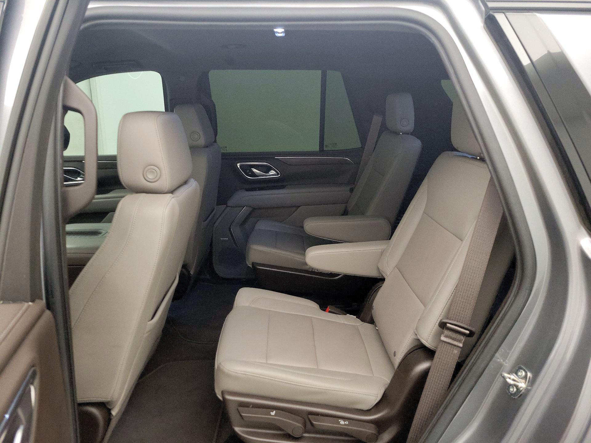 Thumbnail: 2022 Chevrolet Tahoe - 19