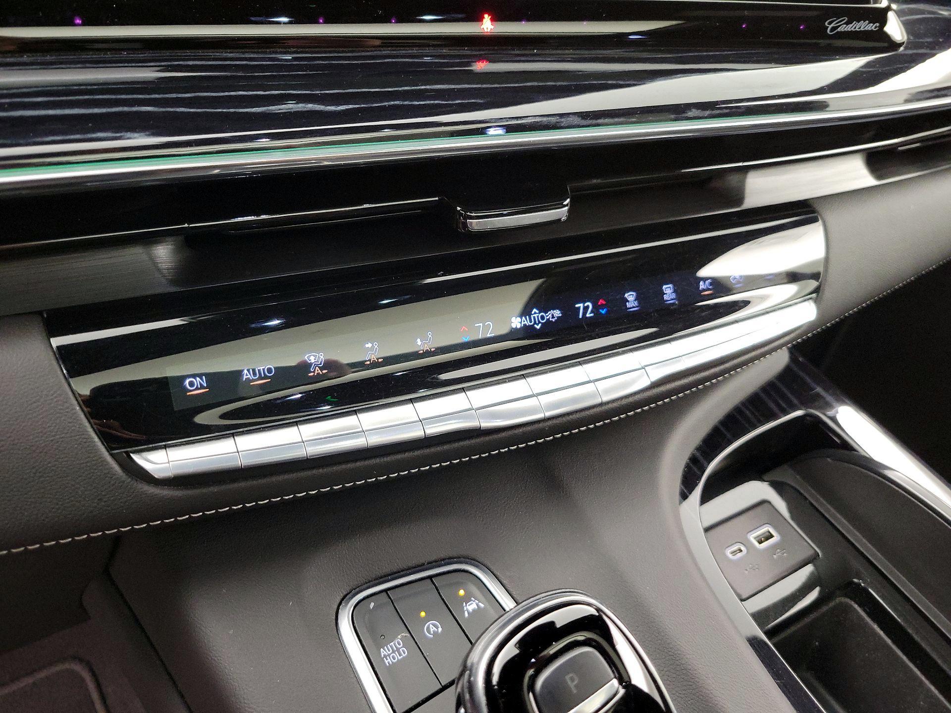 Thumbnail: 2021 Cadillac Escalade - 17