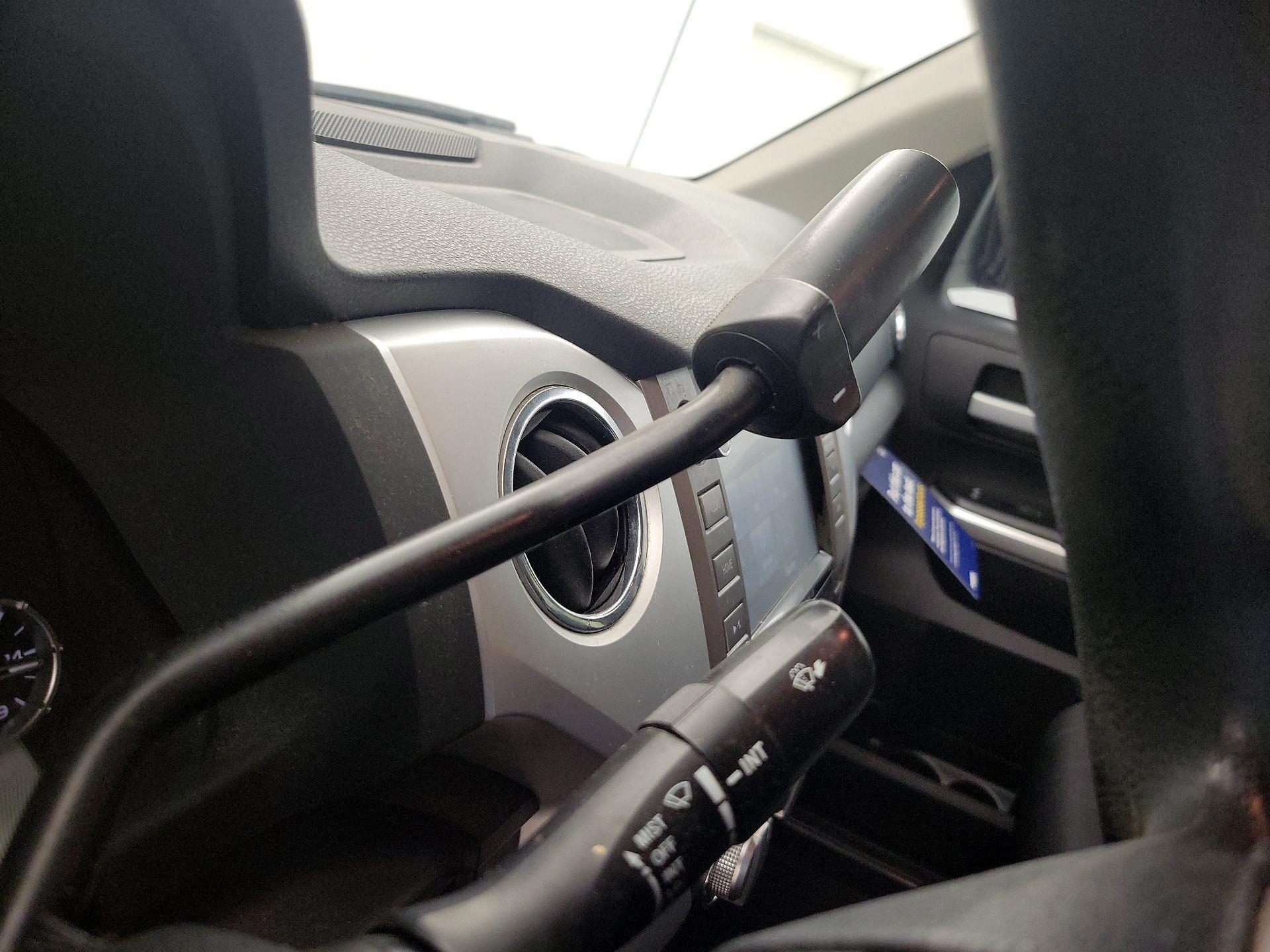 Thumbnail: 2016 Toyota Tundra - 17