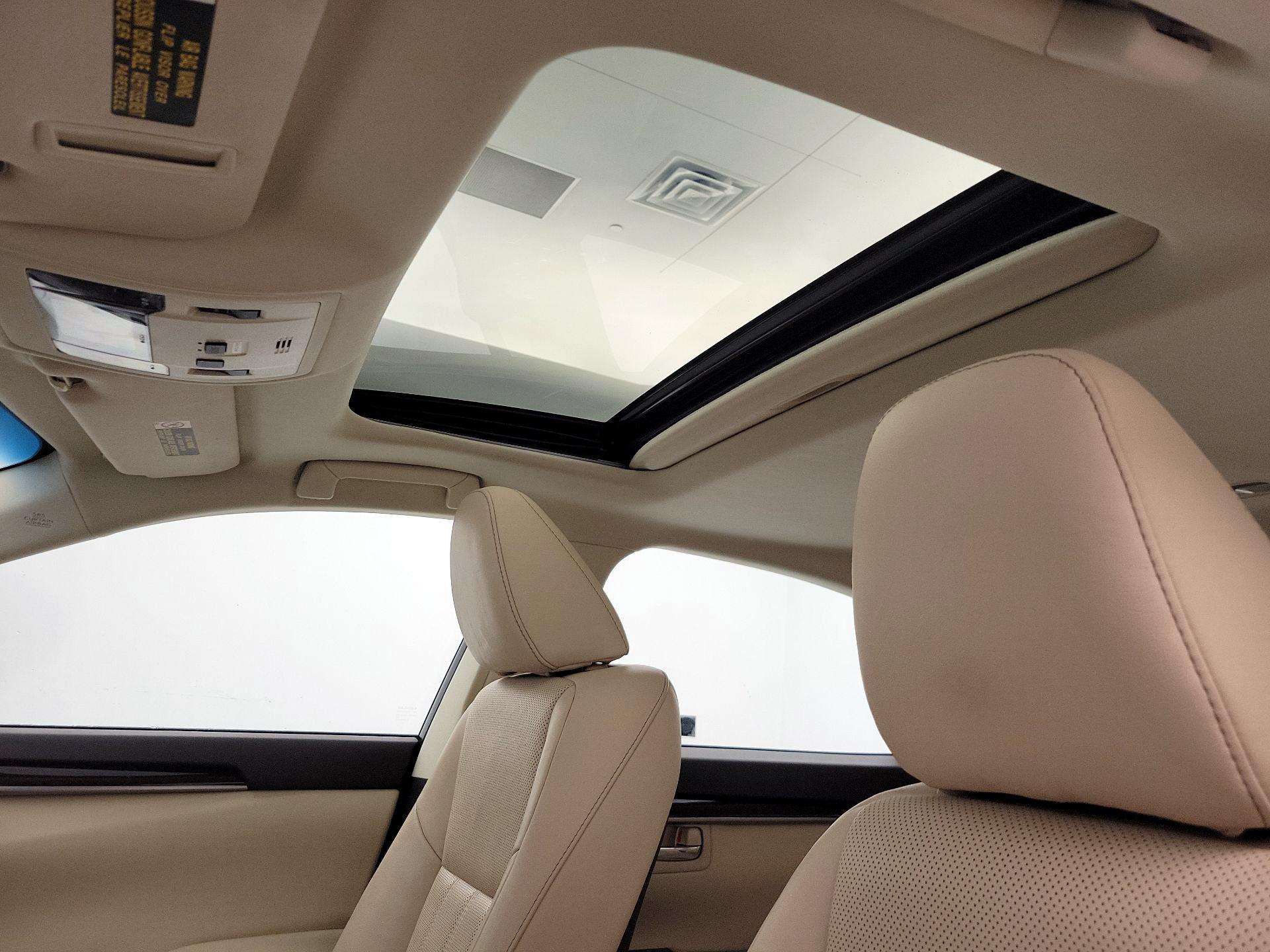 Thumbnail: 2016 Lexus ES - 20
