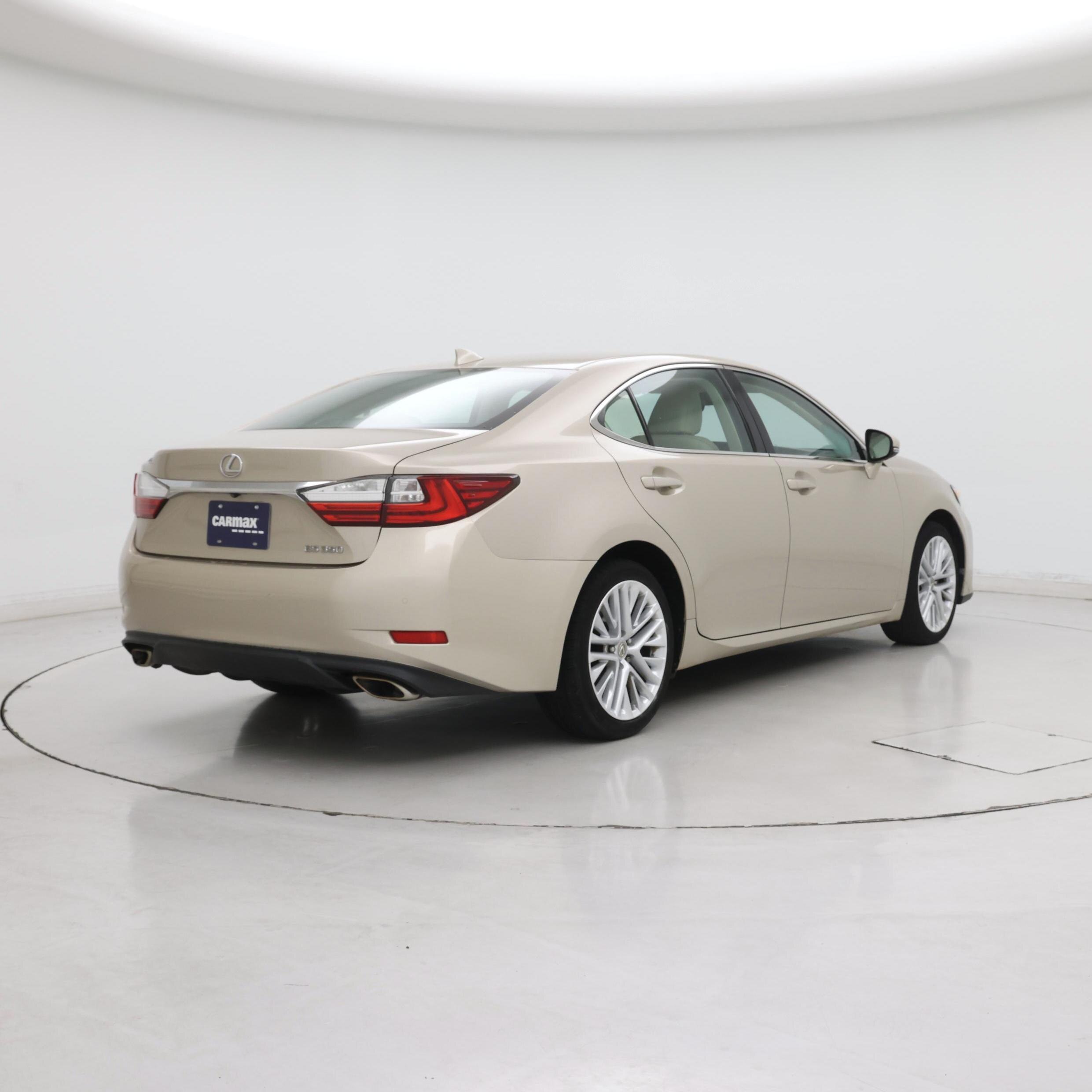 Thumbnail: 2016 Lexus ES - 8