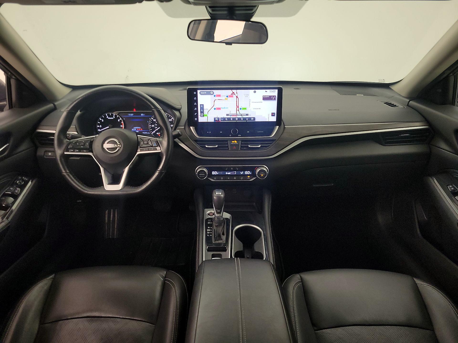 Thumbnail: 2023 Nissan Altima - 9