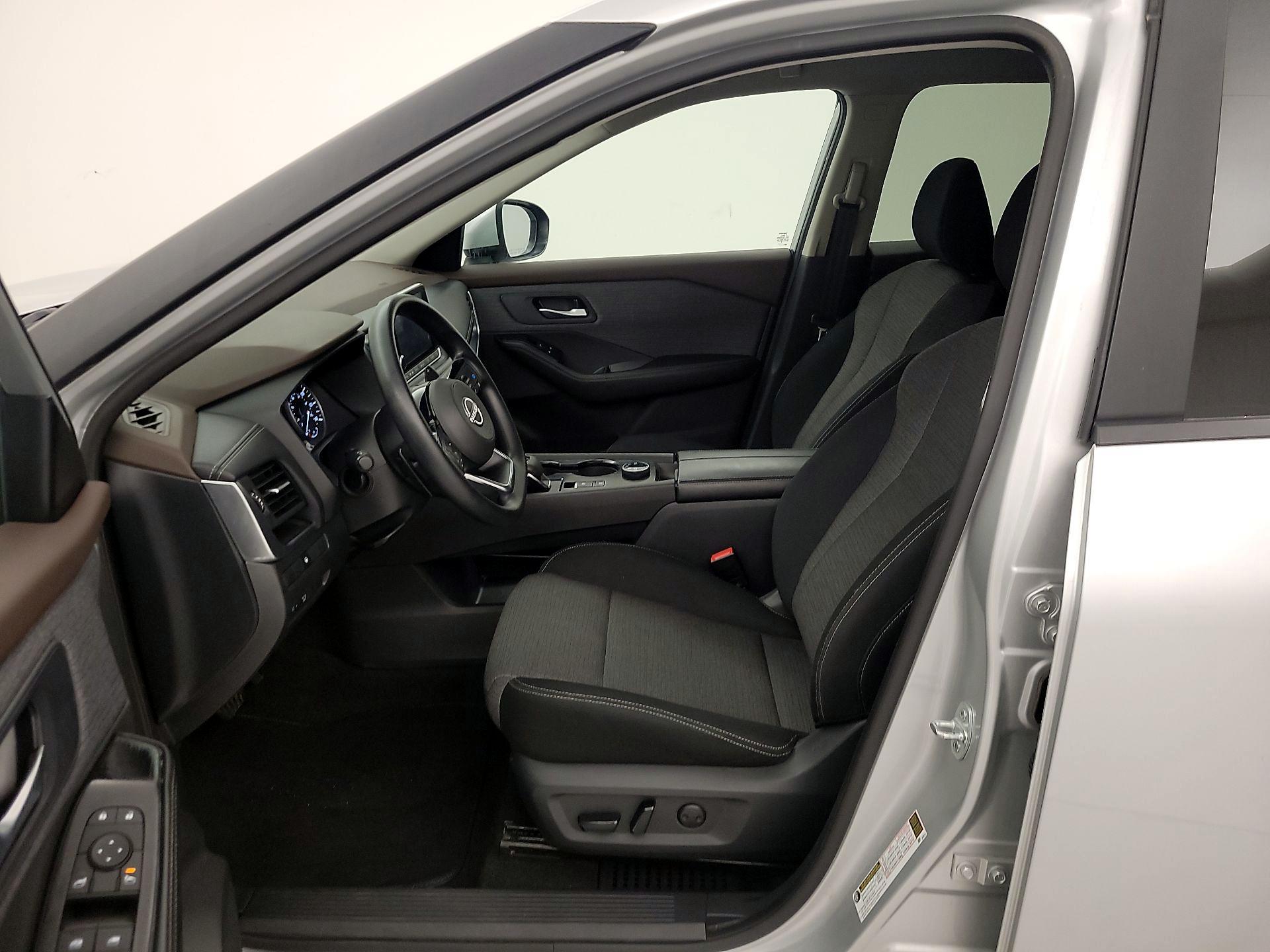 Thumbnail: 2023 Nissan Rogue - 11