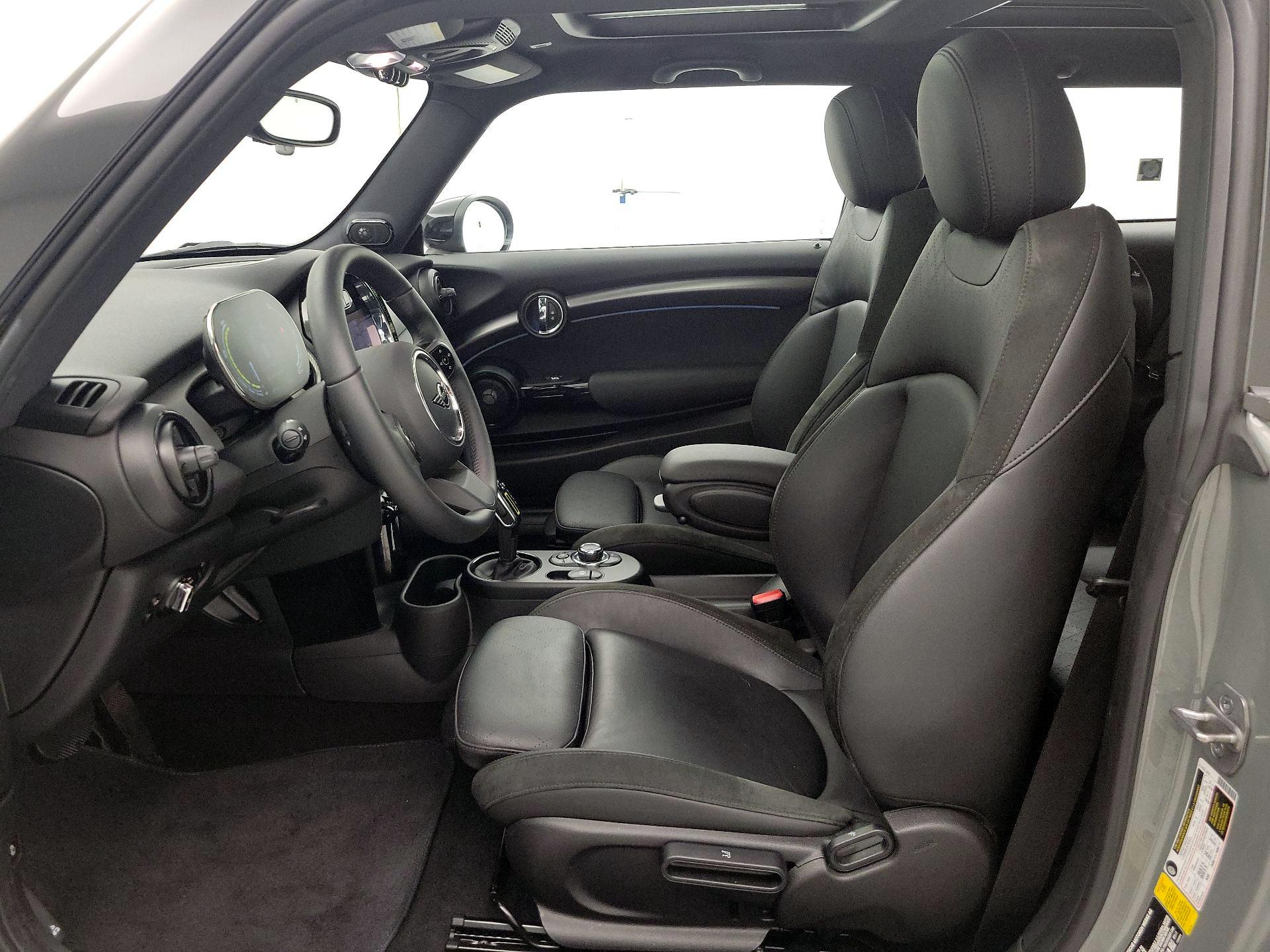 Thumbnail: 2023 MINI Cooper Hardtop - 11