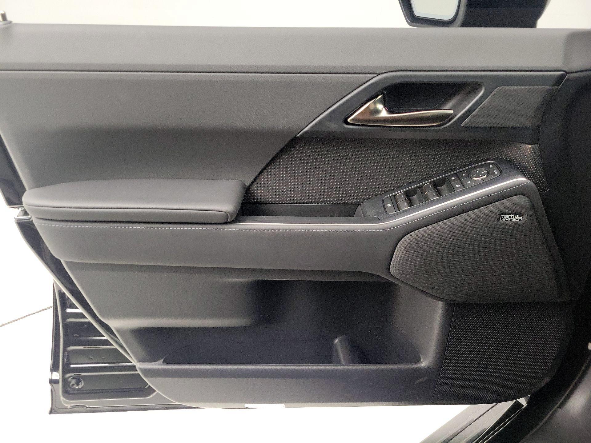 Thumbnail: 2024 Lexus GX - 12