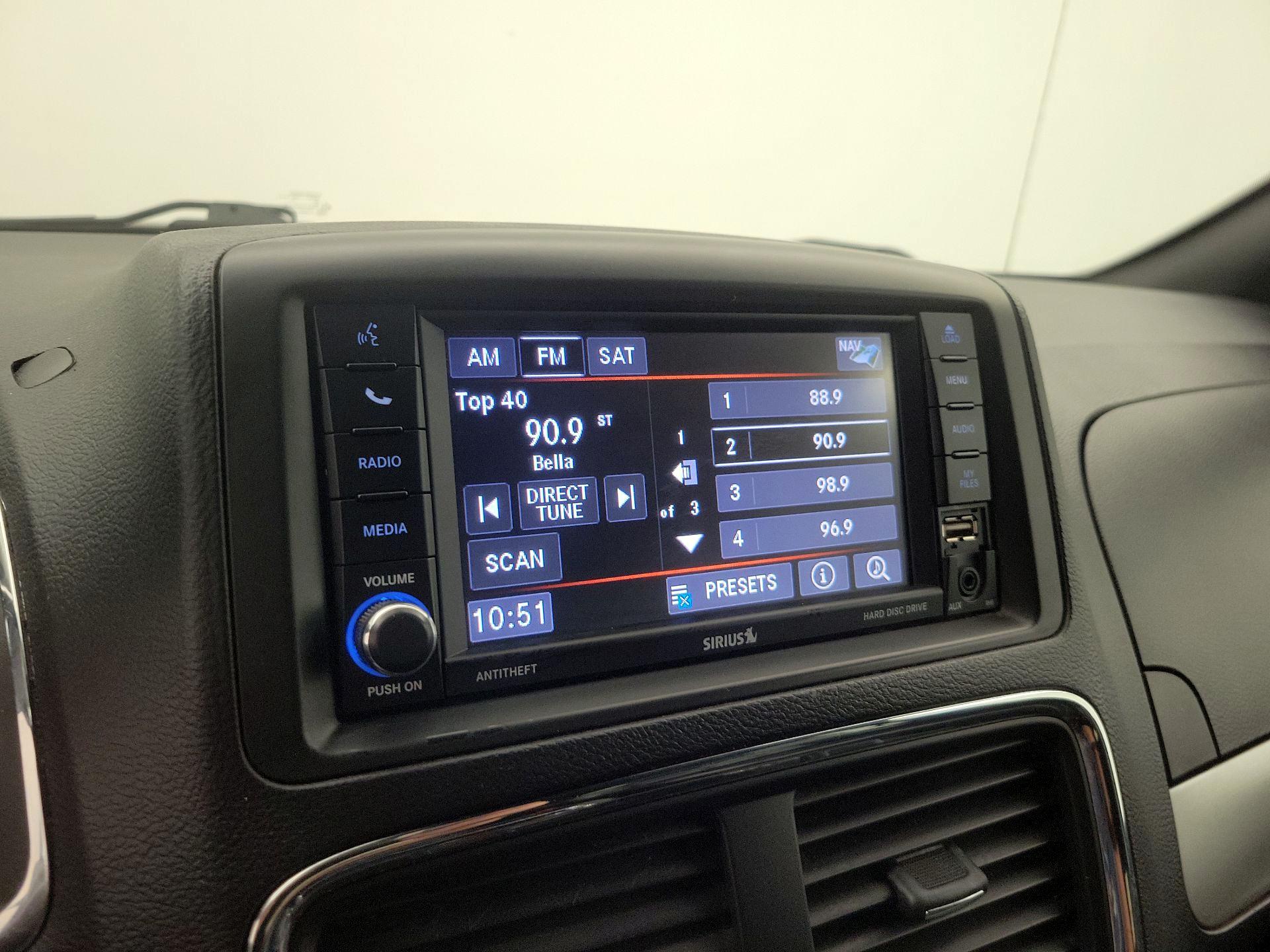 Thumbnail: 2019 Dodge Grand Caravan - 15