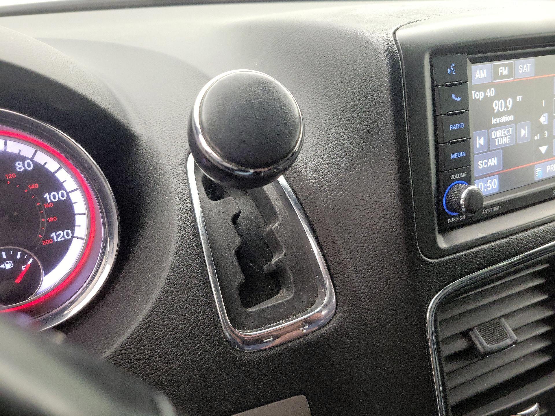 Thumbnail: 2019 Dodge Grand Caravan - 17