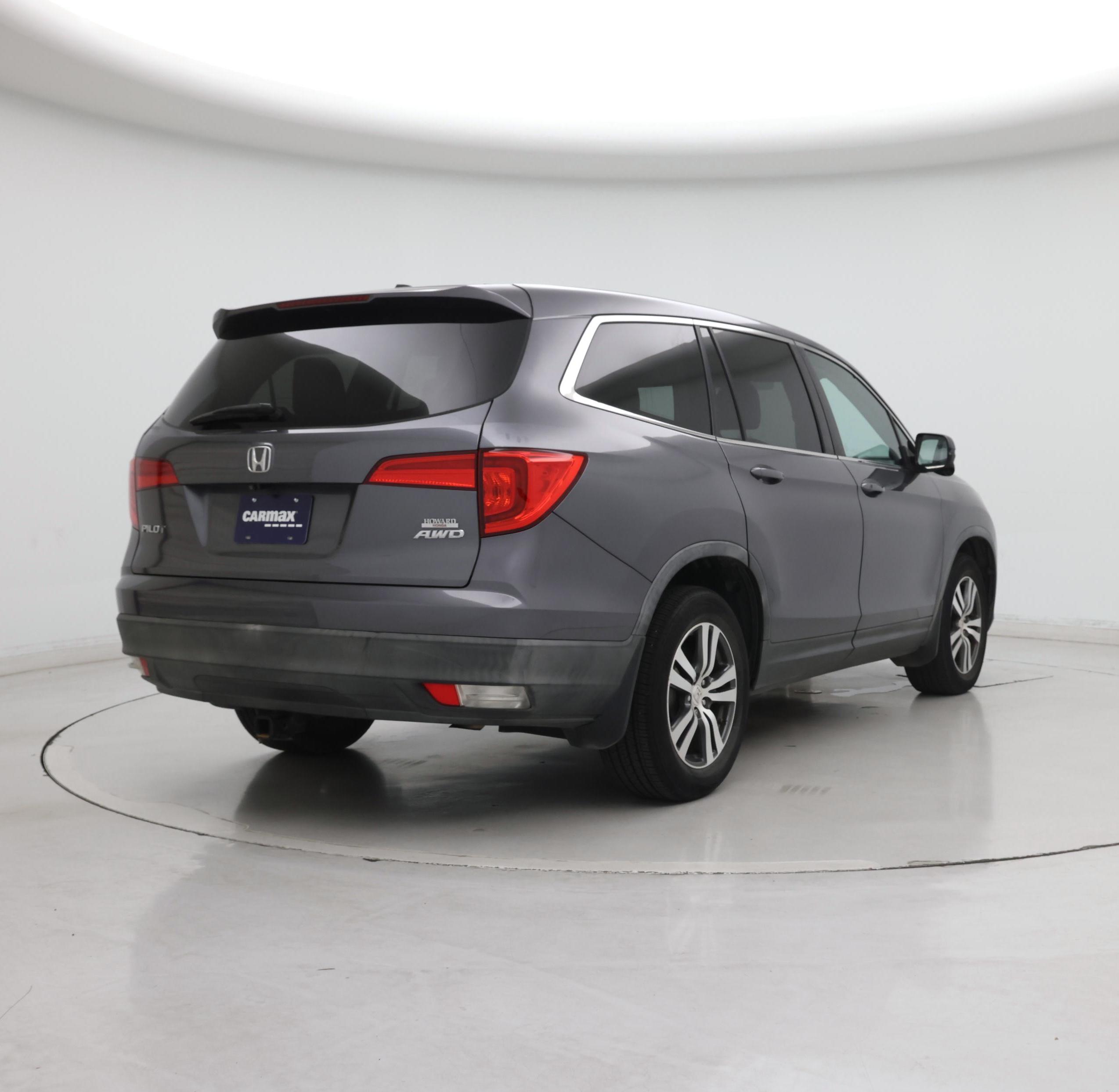 Thumbnail: 2016 Honda Pilot - 8