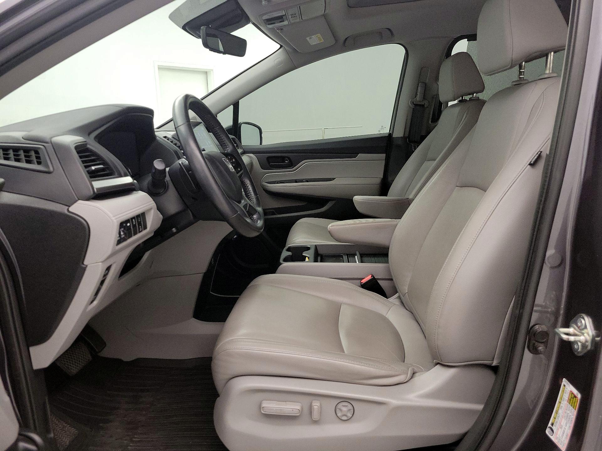 Thumbnail: 2019 Honda Odyssey - 11