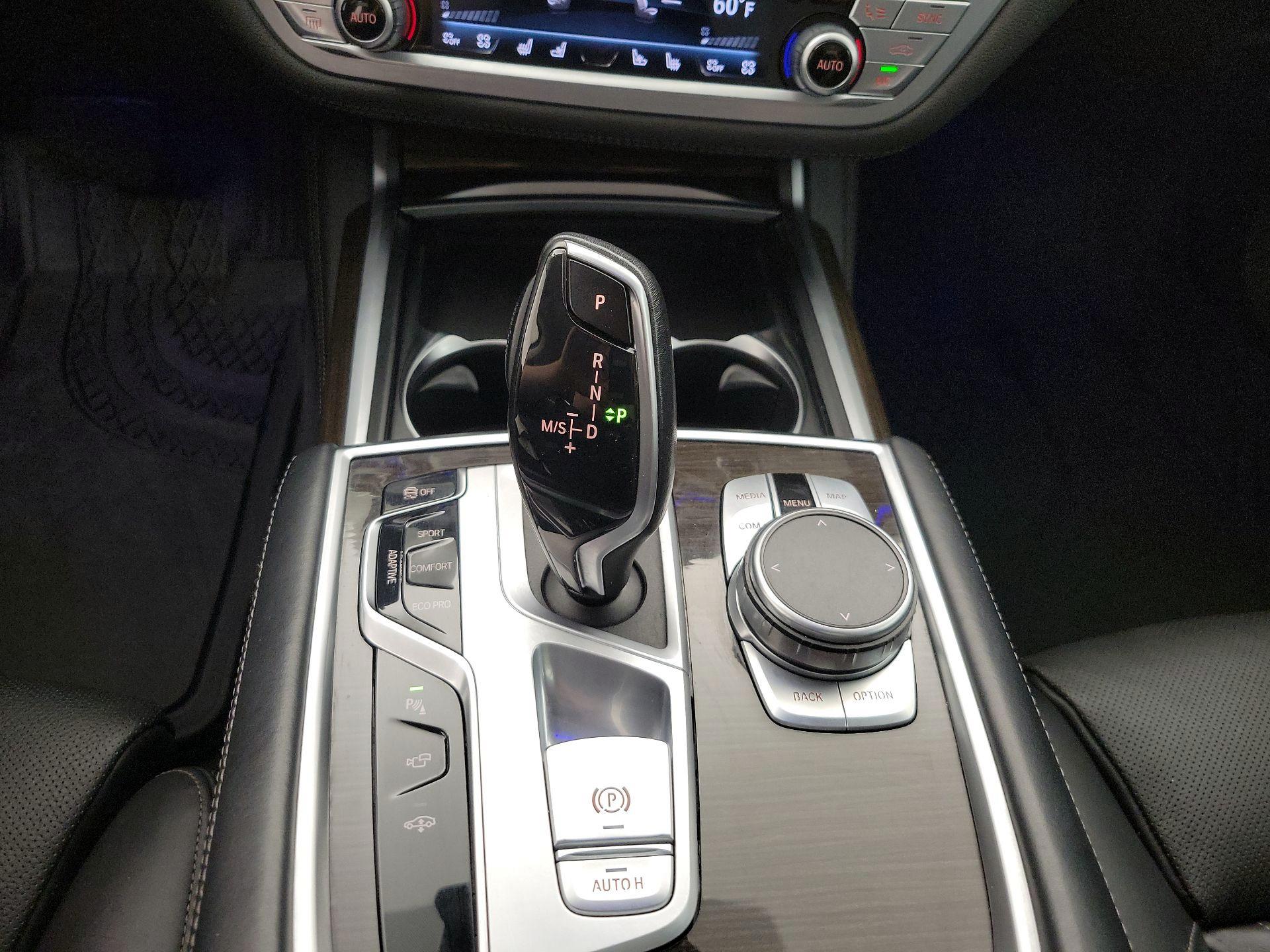 Thumbnail: 2021 BMW 7 Series - 18
