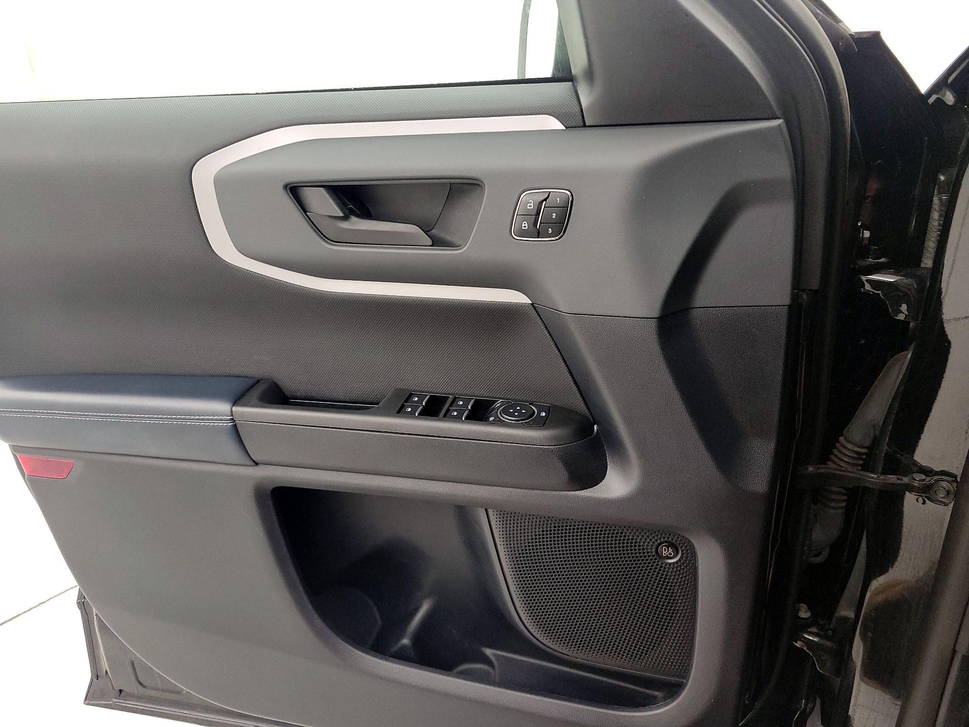 Thumbnail: 2023 Ford Bronco Sport - 12