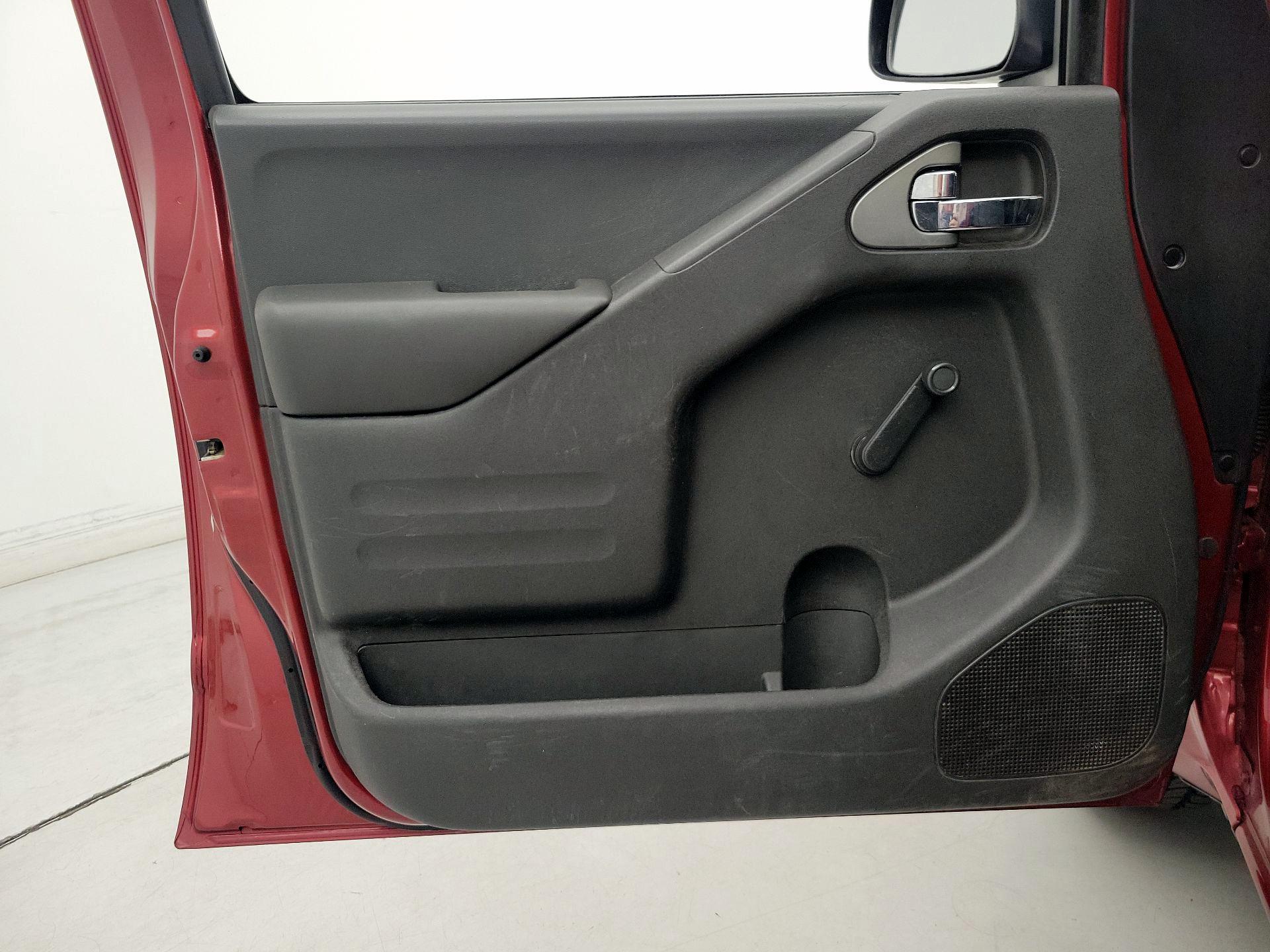 Thumbnail: 2016 Nissan Frontier - 12