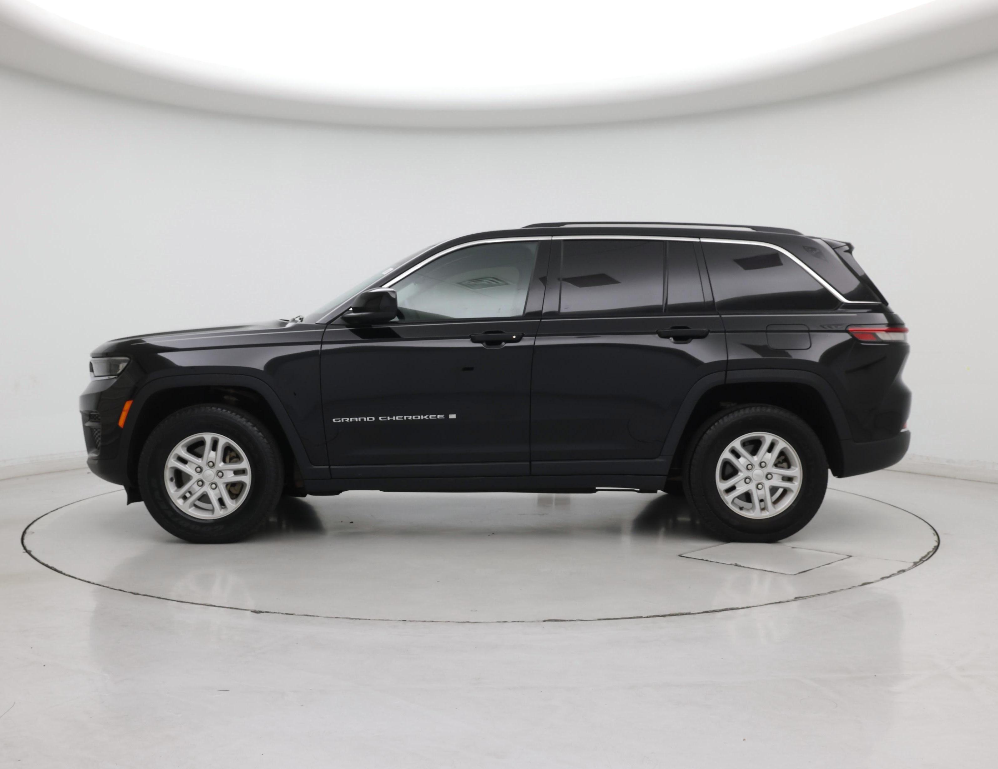 Thumbnail: 2023 Jeep Grand Cherokee - 3
