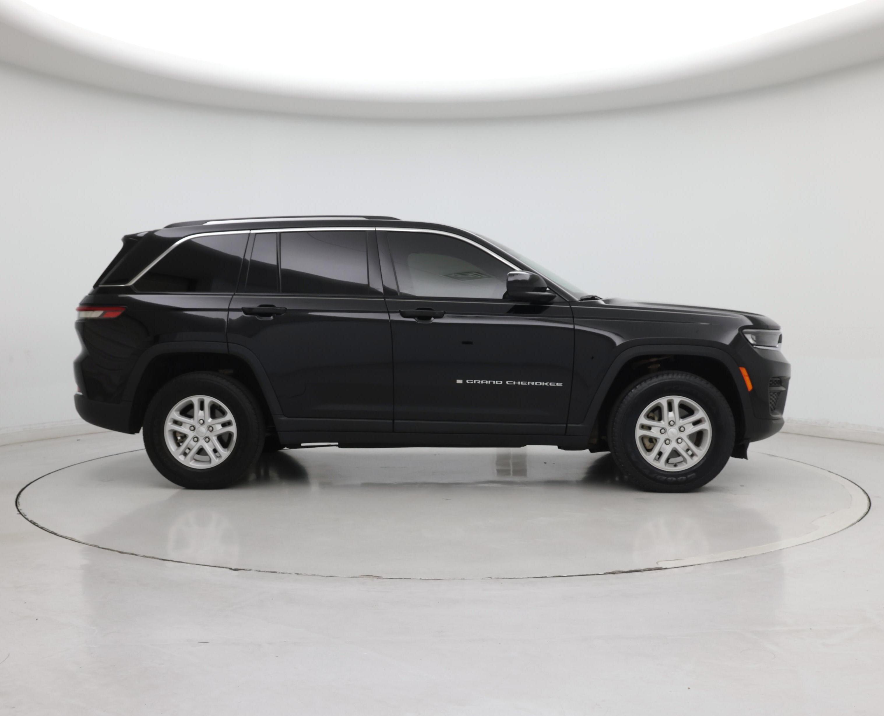 Thumbnail: 2023 Jeep Grand Cherokee - 7