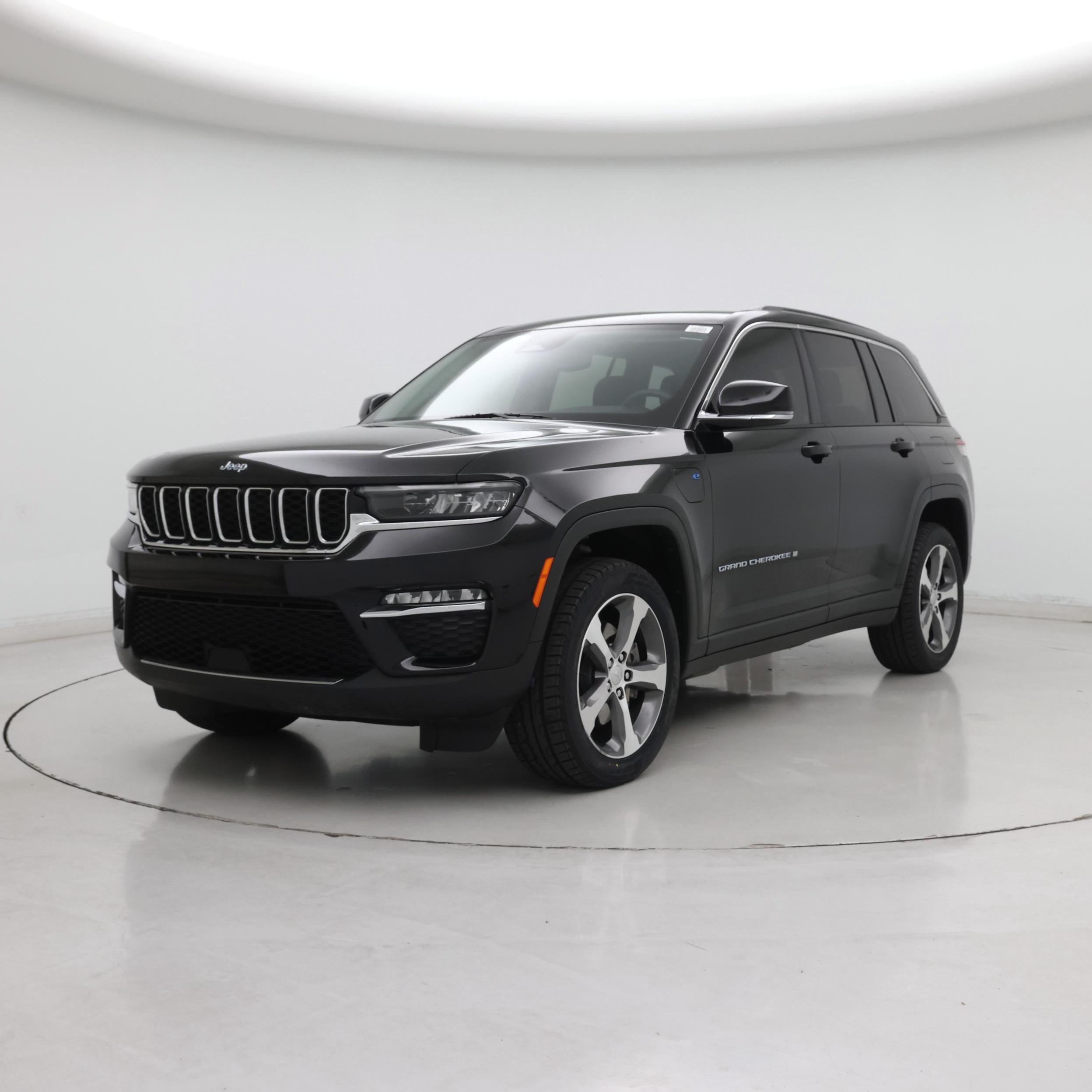 Thumbnail: 2023 Jeep Grand Cherokee - 4
