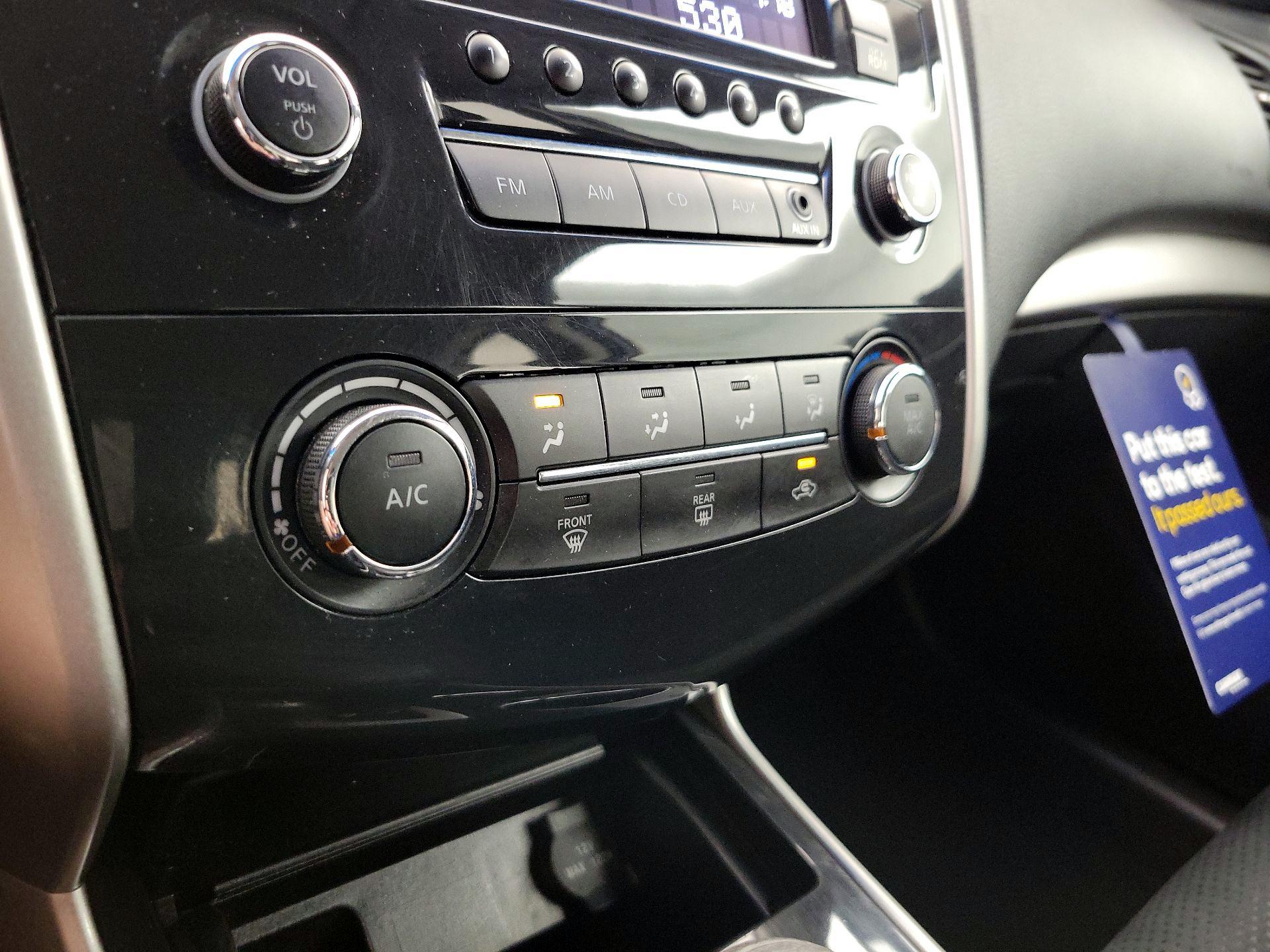 Thumbnail: 2014 Nissan Altima - 15