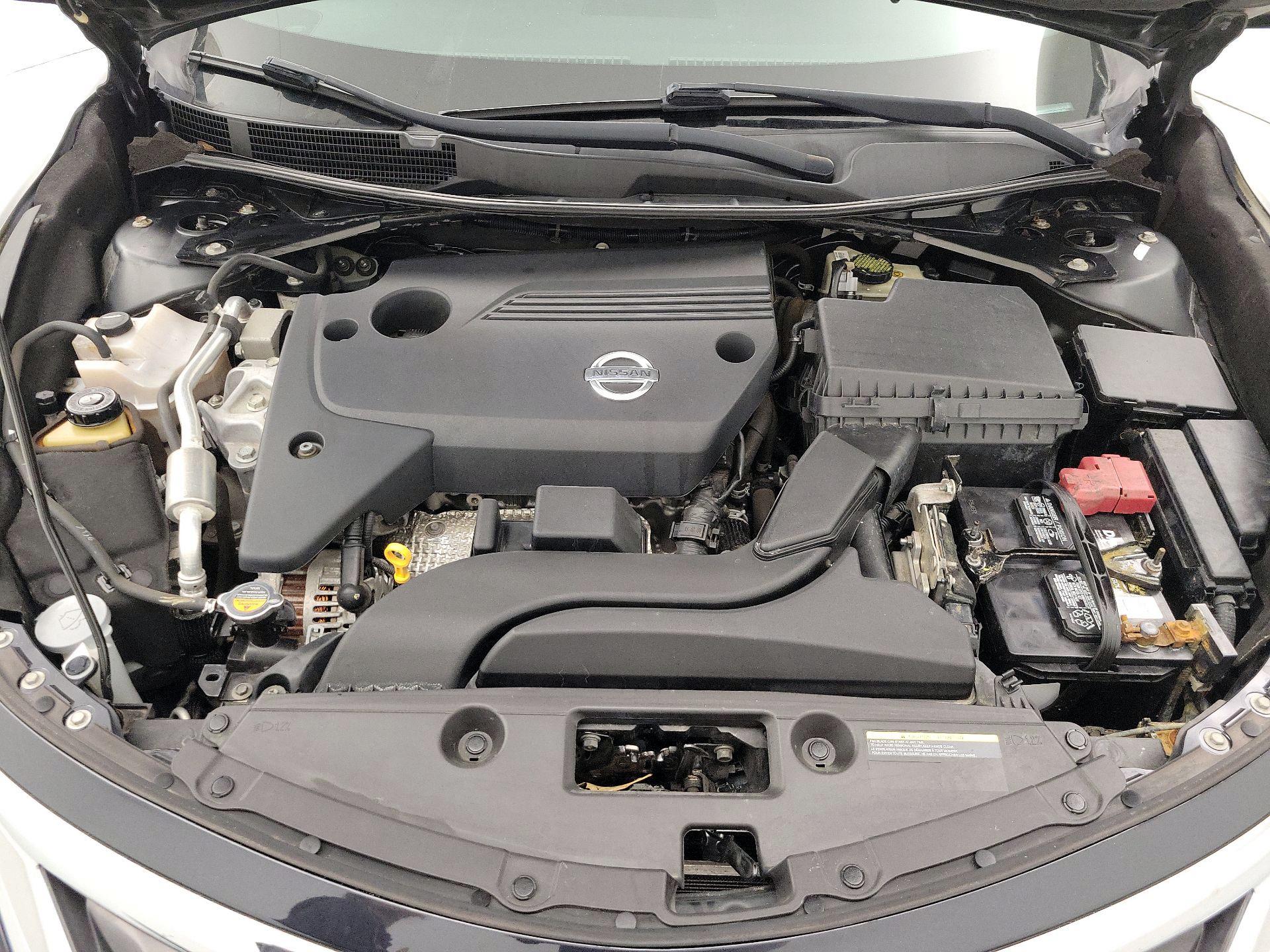 Thumbnail: 2014 Nissan Altima - 20