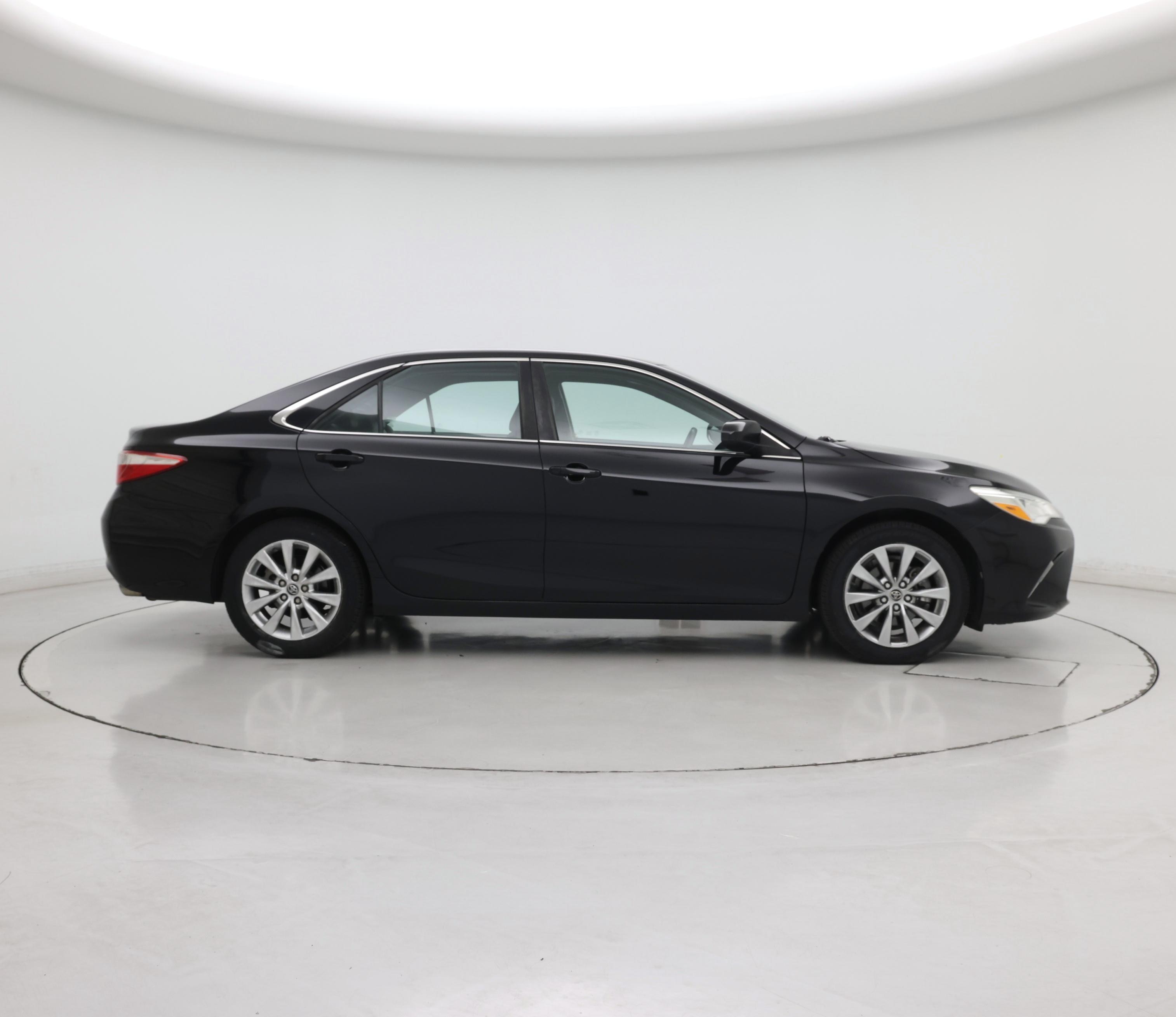 Thumbnail: 2015 Toyota Camry - 7