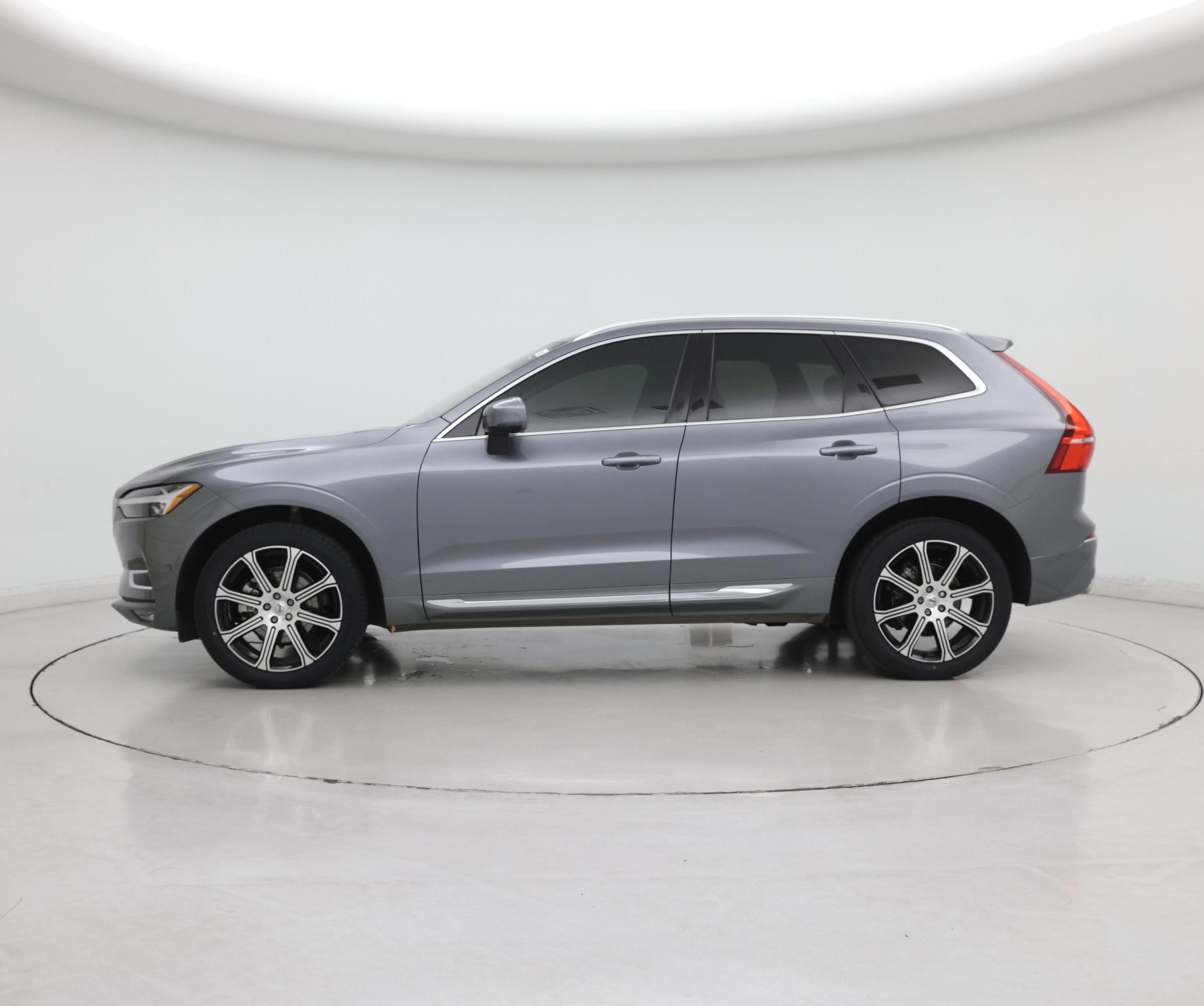 Thumbnail: 2021 Volvo XC60 - 3