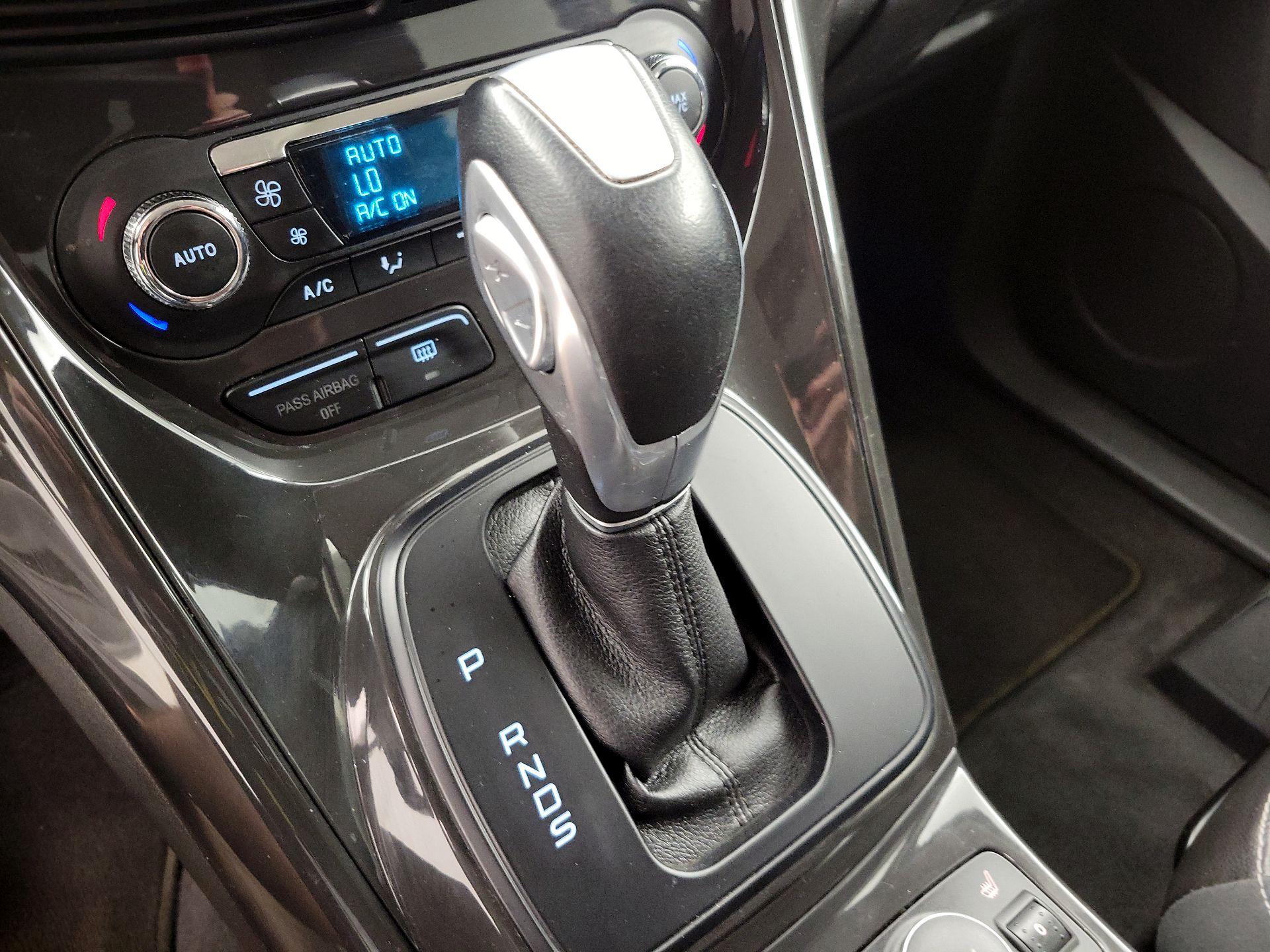 Thumbnail: 2014 Ford Escape - 17
