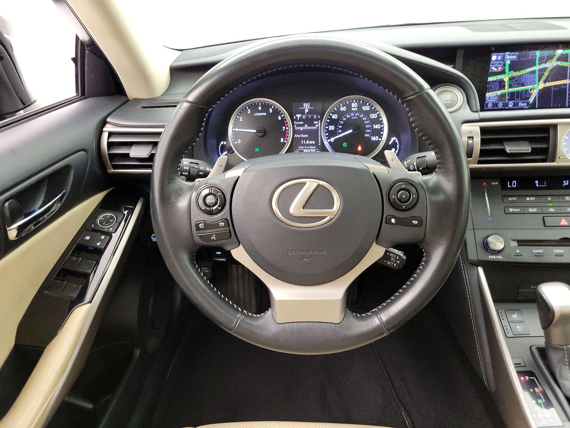 Thumbnail: 2015 Lexus IS - 10