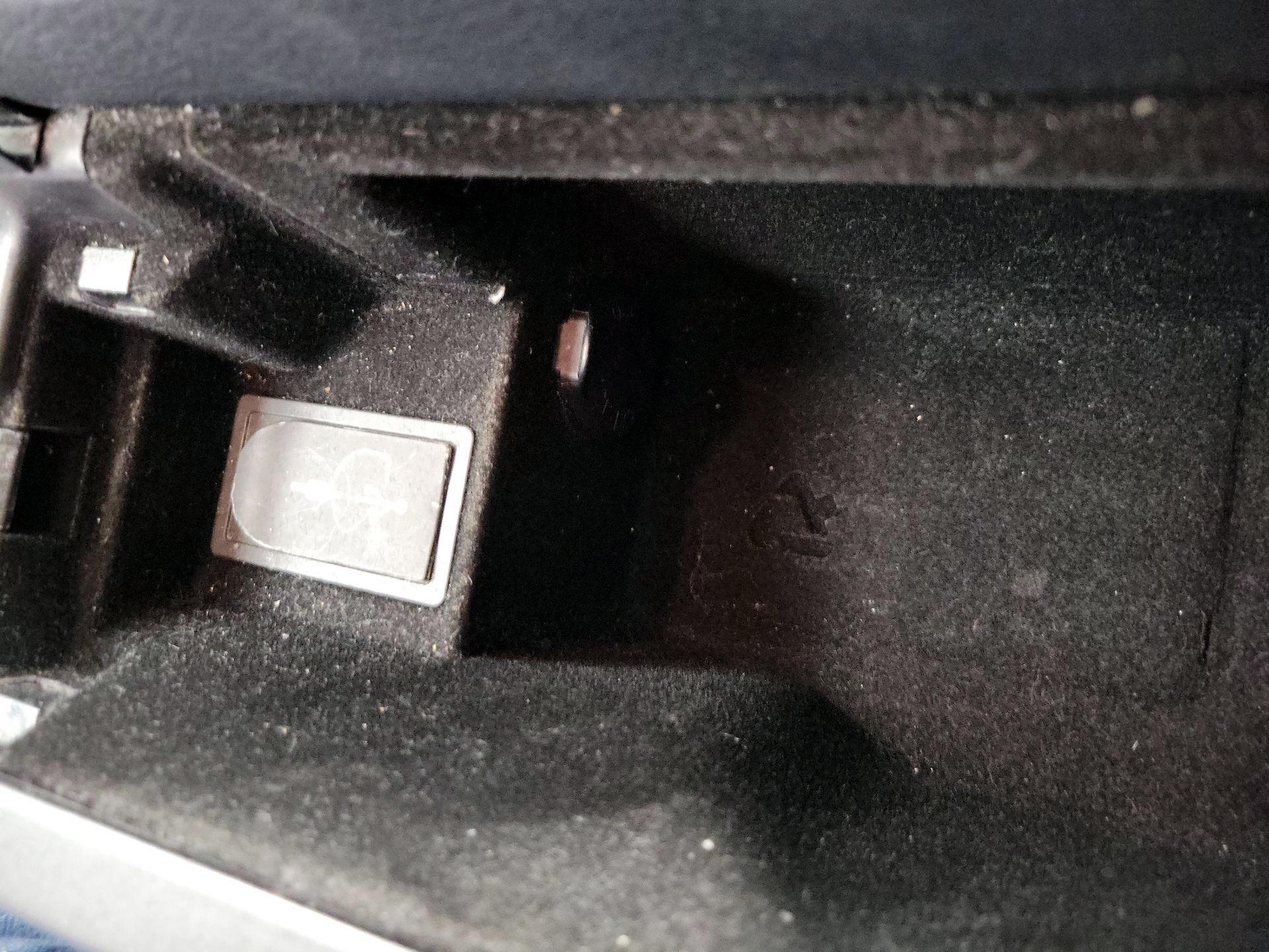 Thumbnail: 2015 Lexus IS - 19