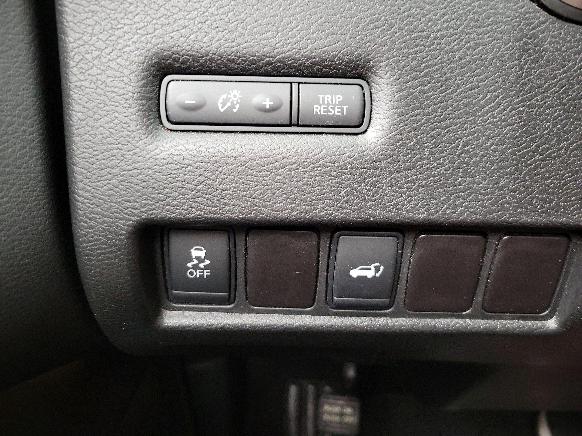 Thumbnail: 2015 Nissan Murano - 13