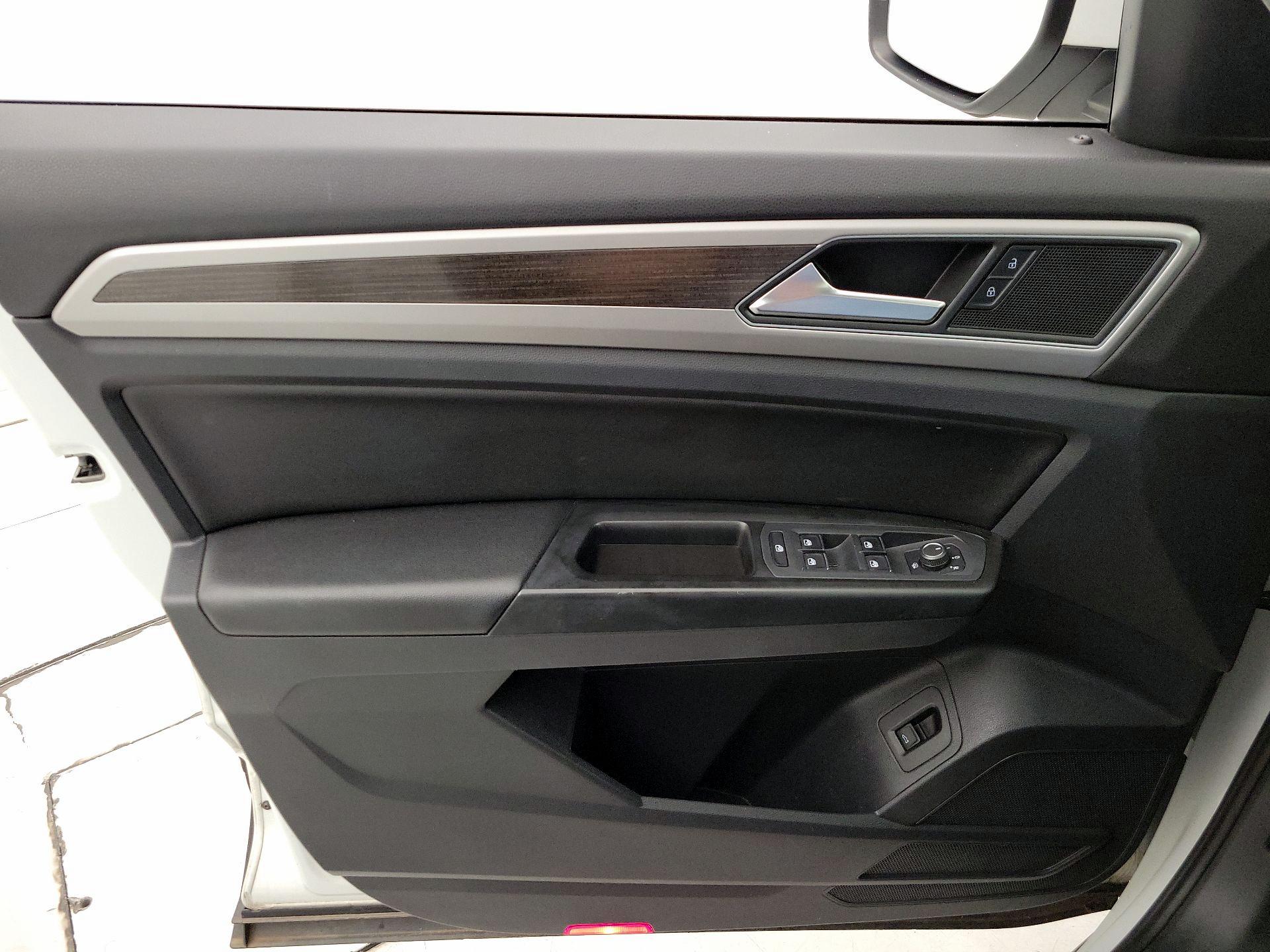 Thumbnail: 2019 Volkswagen Atlas - 12