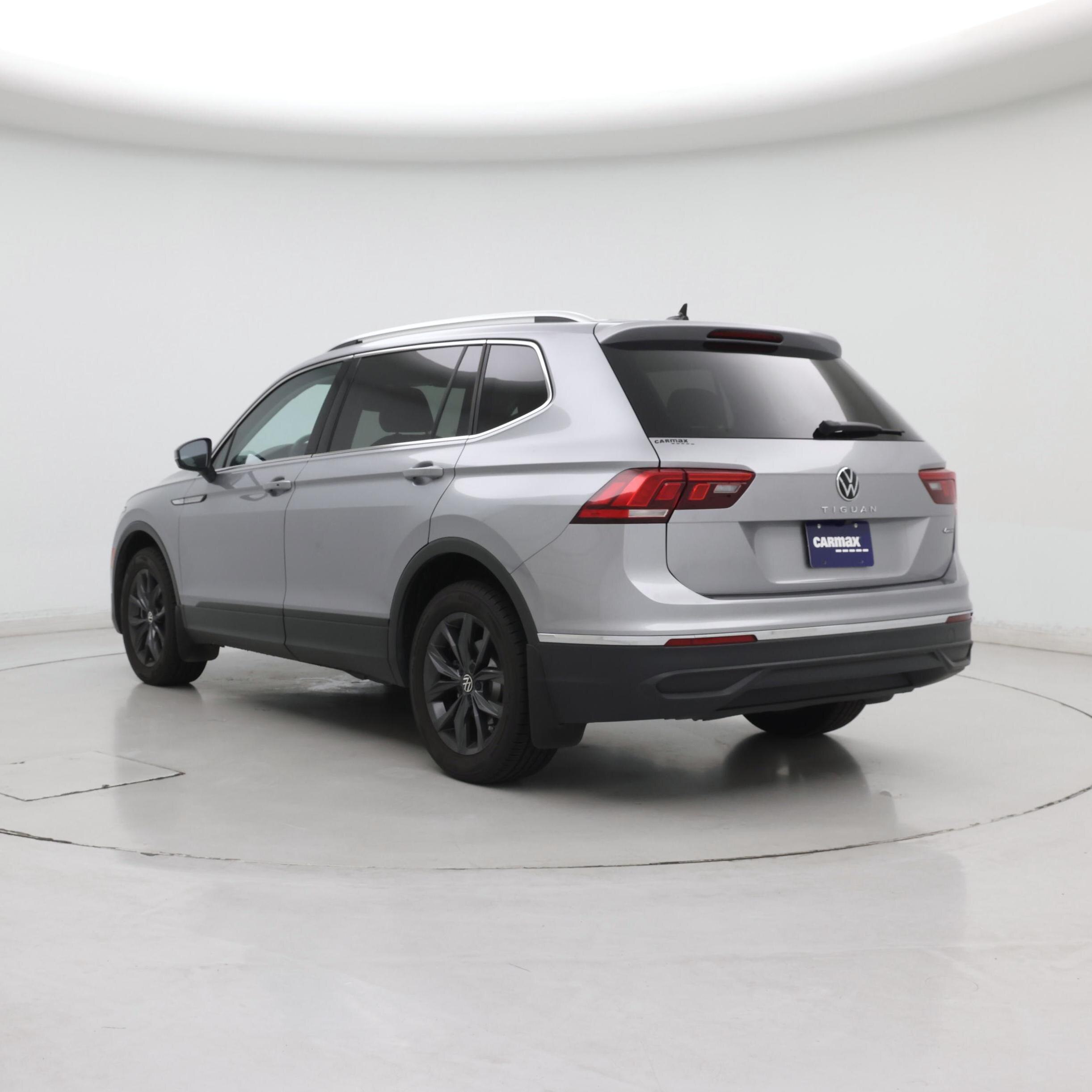 Thumbnail: 2022 Volkswagen Tiguan - 2