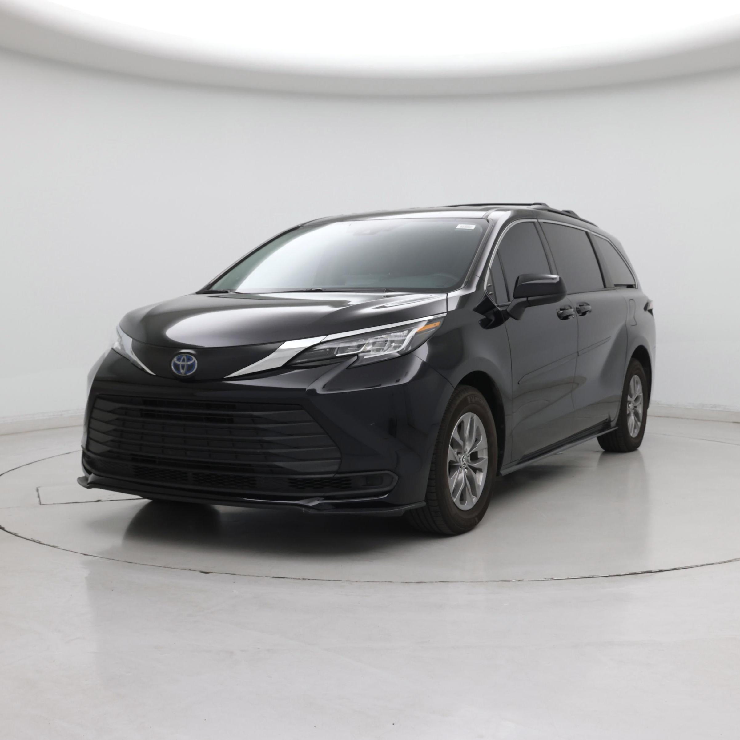 Thumbnail: 2022 Toyota Sienna - 4