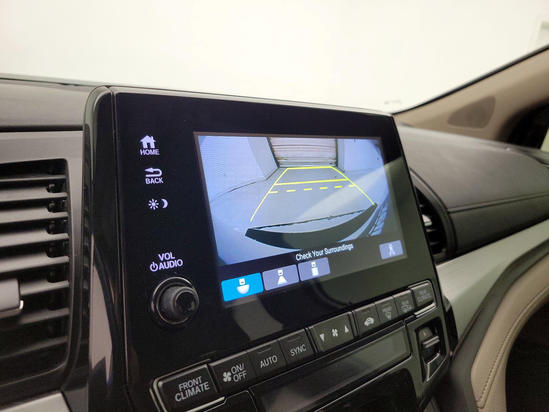 Thumbnail: 2019 Honda Odyssey - 14