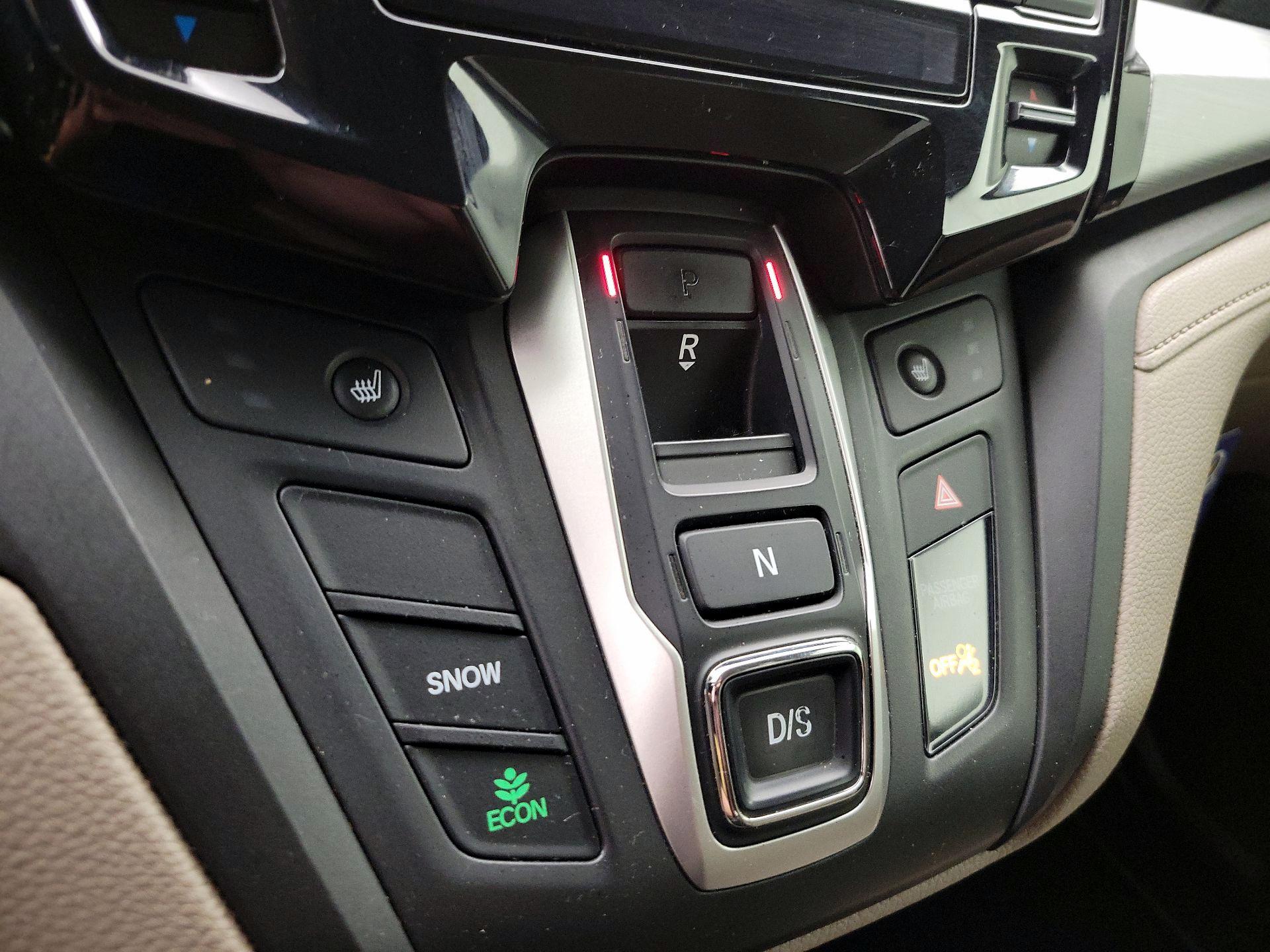 Thumbnail: 2019 Honda Odyssey - 17