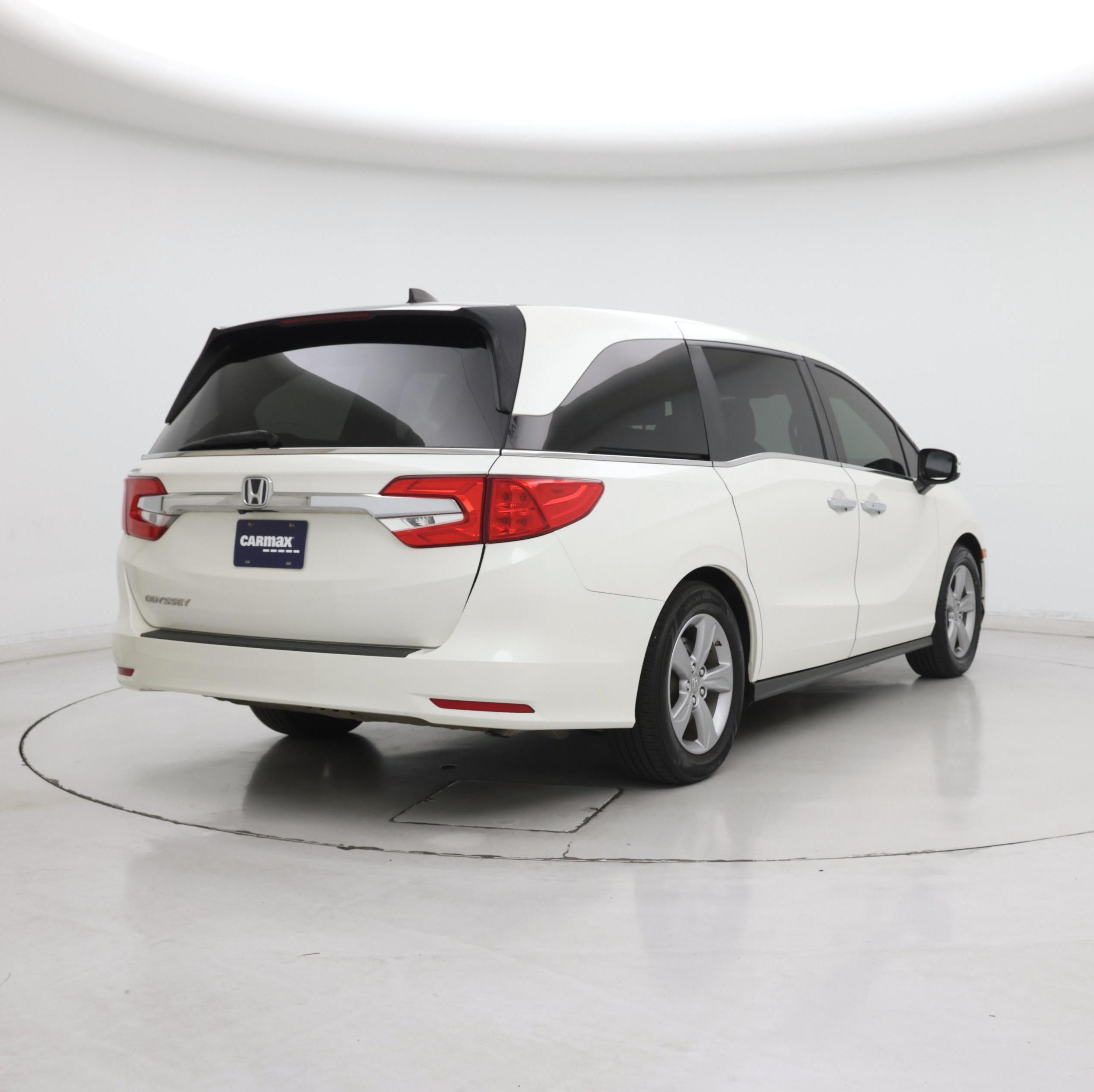 Thumbnail: 2019 Honda Odyssey - 8
