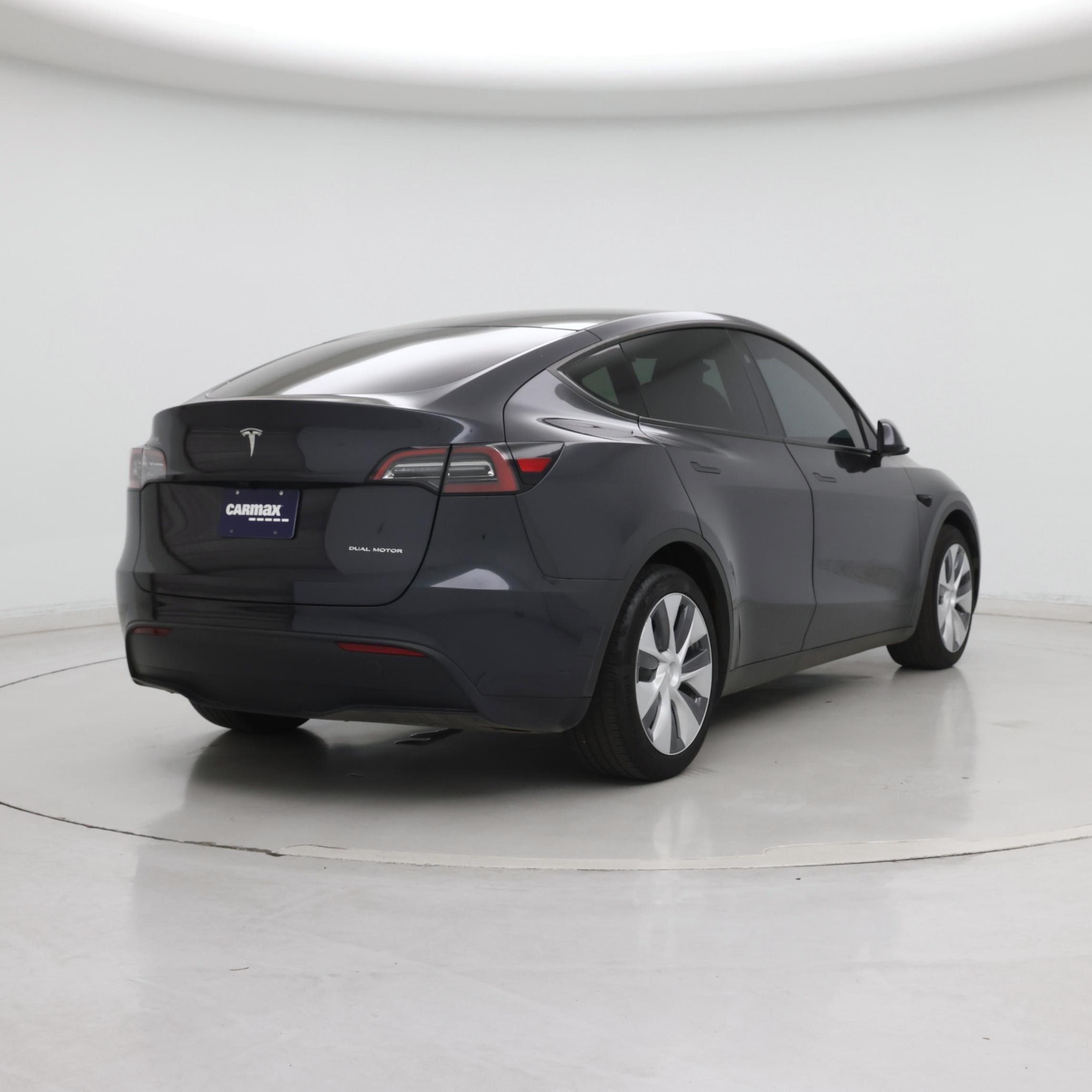 Thumbnail: 2024 Tesla Model Y - 8